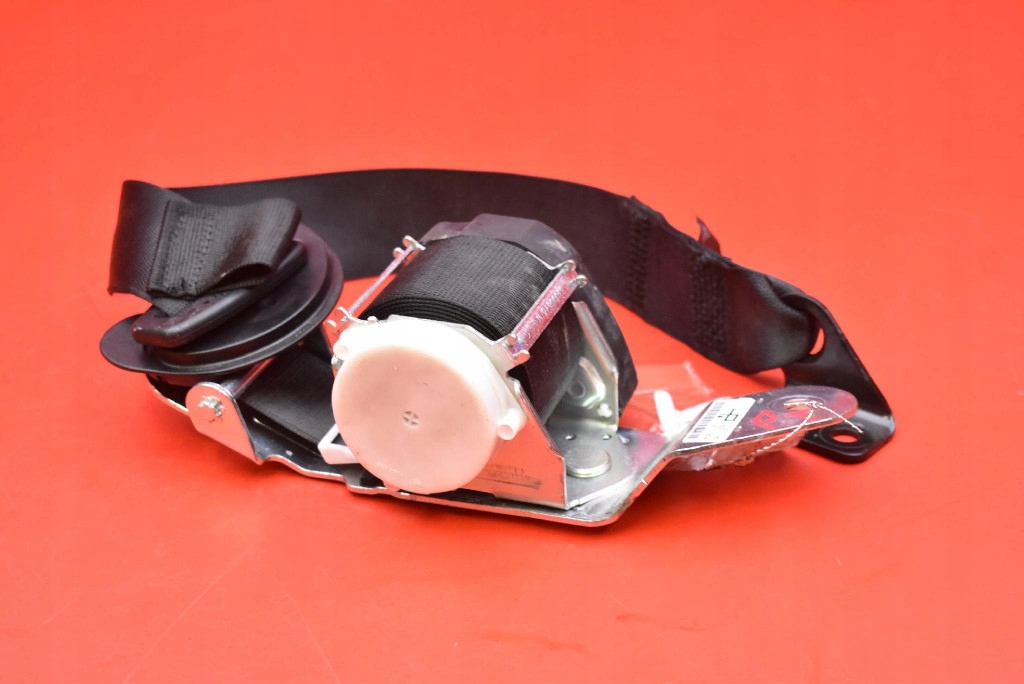 Gurten Sicherheits rechts heck EU BMW F46 18-21