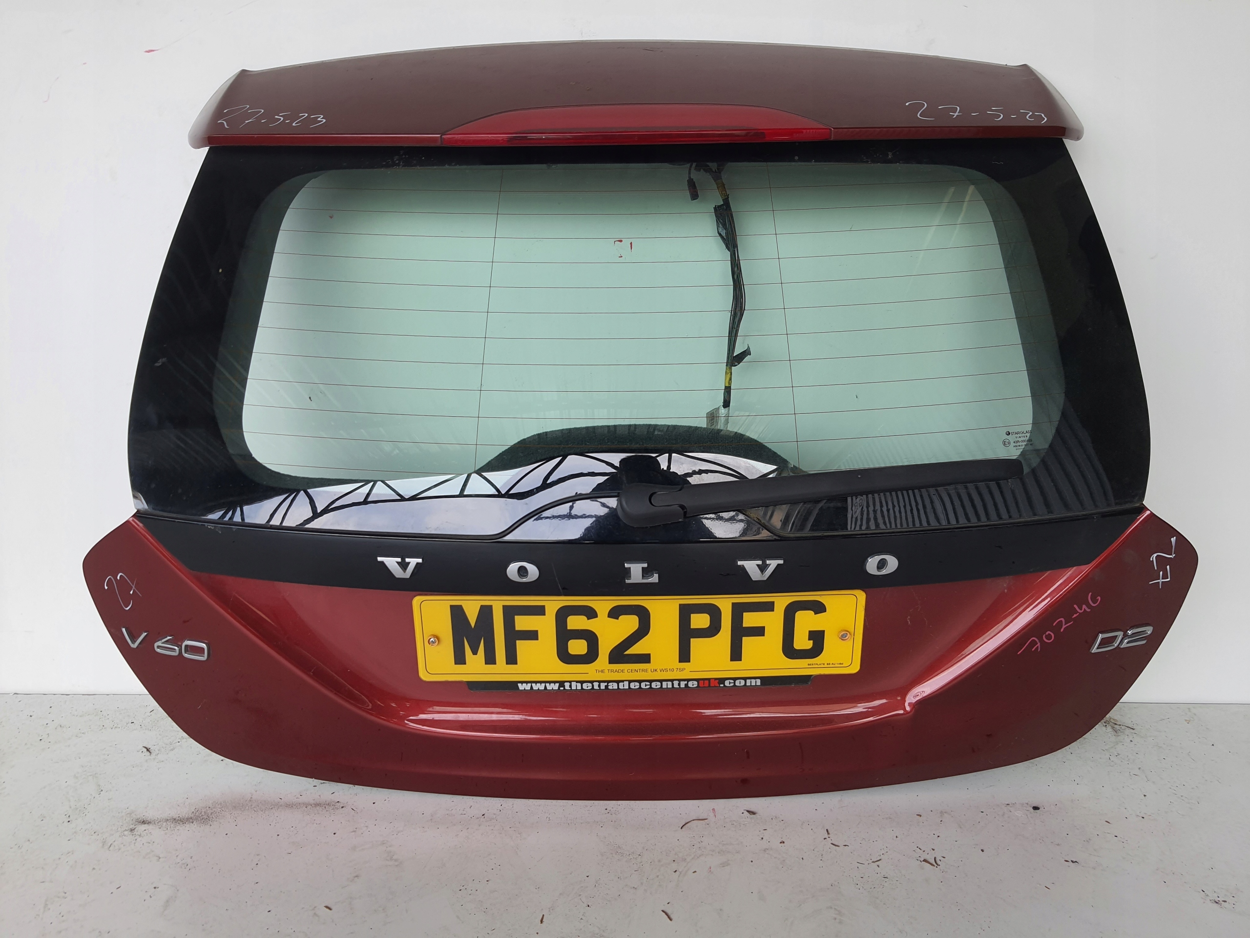 VOLVO V60 II 10-13 boot door