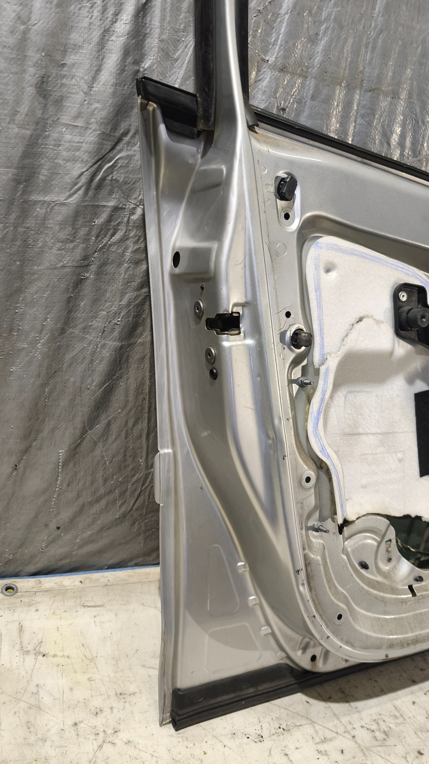 door left front CITROEN PICASSO C4 2008r