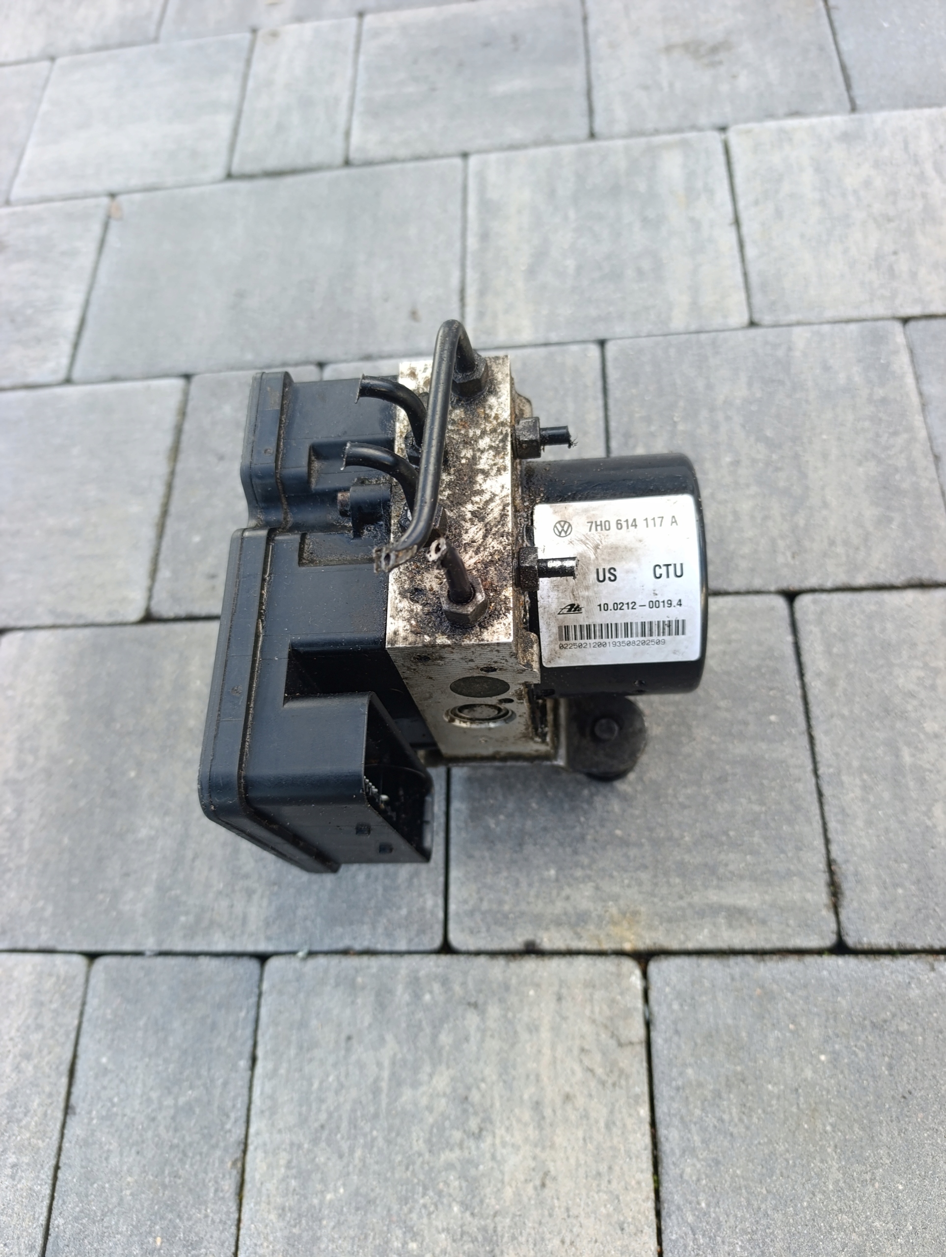 VW T5 pump ABS control unit 7H0614117A 7H0907379S
