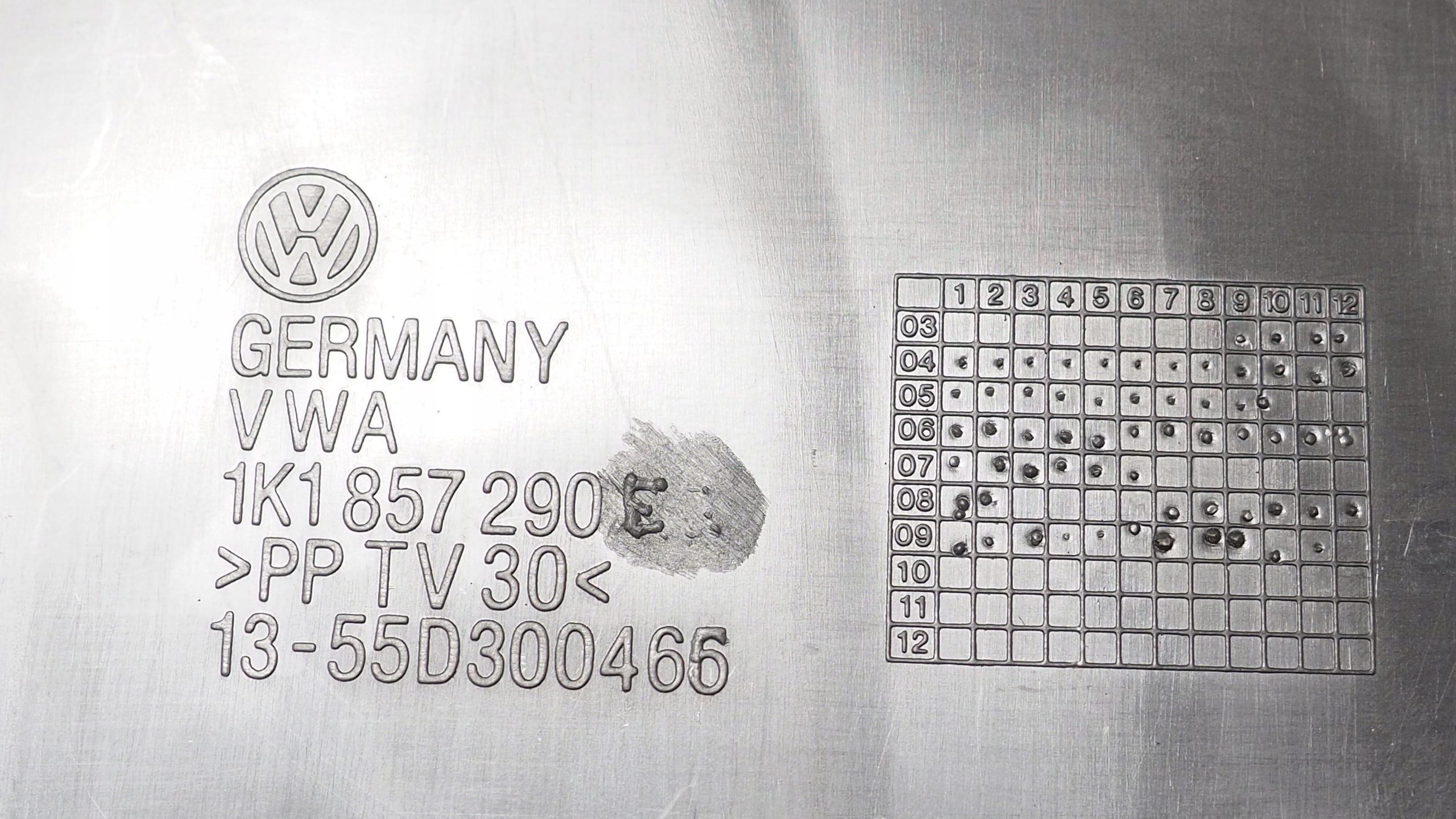 VW Golf VI Handschuhfach des Beifahrers 1K1857290E