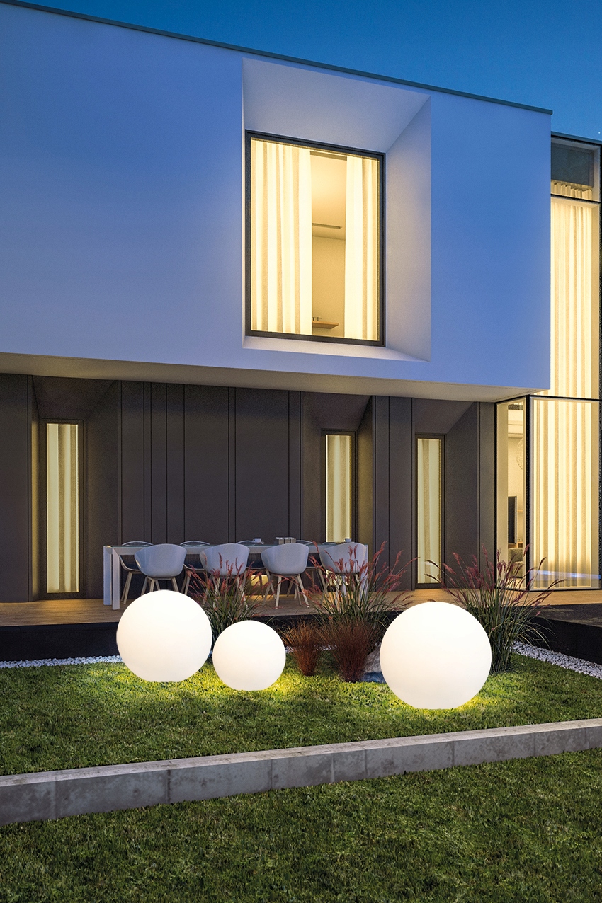 CUMULUS M 6977 Nowodvorski Waga produktu z opakowaniem jednostkowym 1 kg