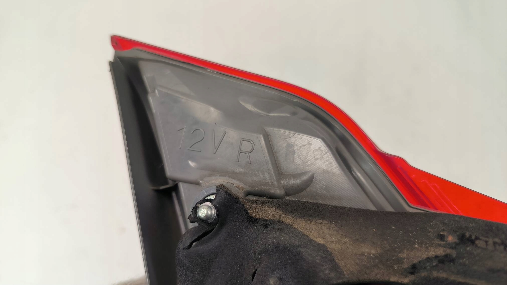 light right rear part INFINITI M30D