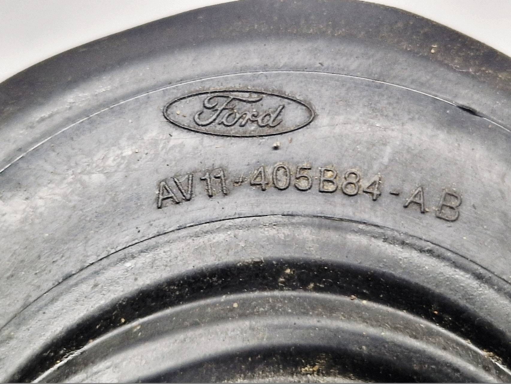 châssis pneus couverture réservoir carburant Ford B-MAX AV11405B84AB