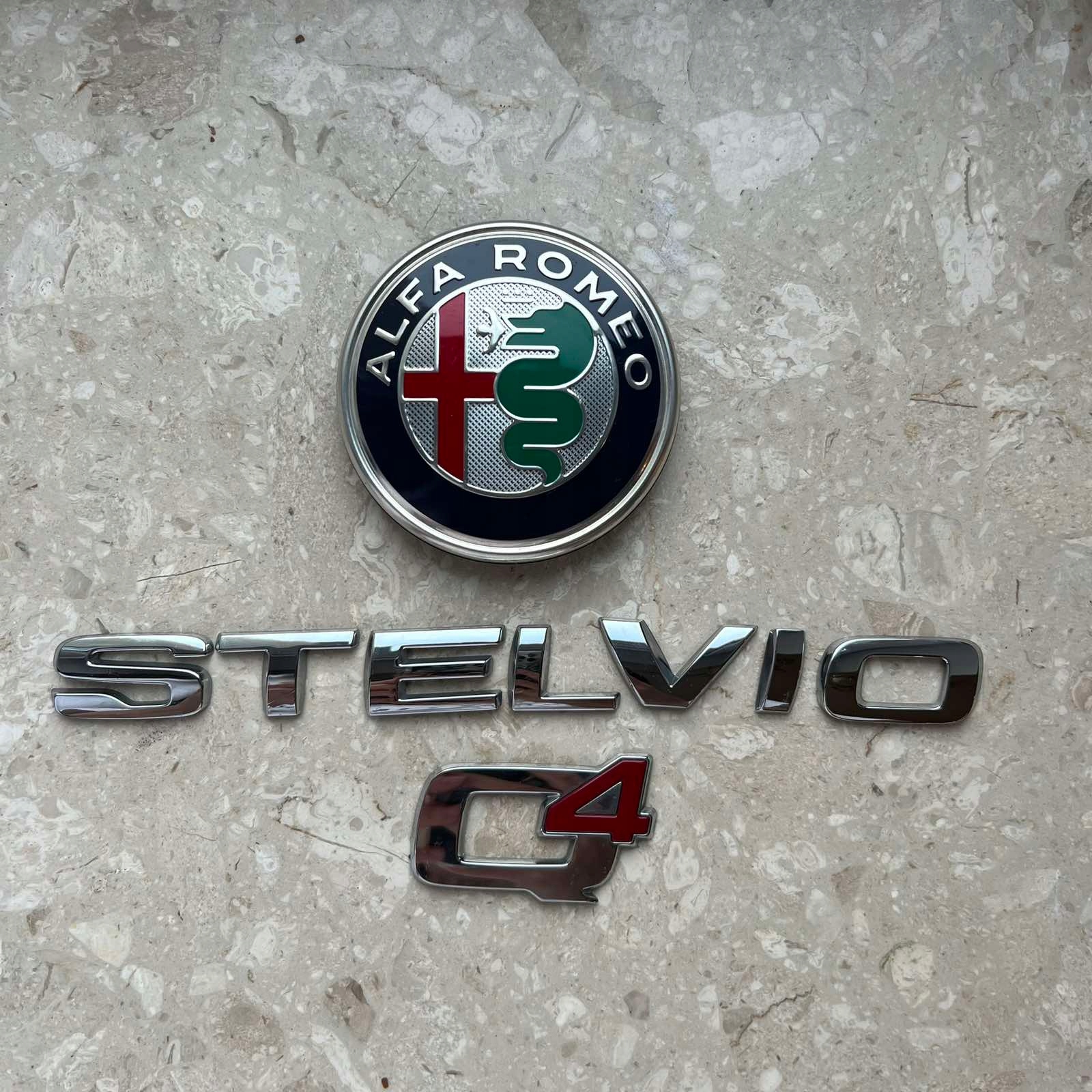 EMBLEMAT heckklappe heck ALFA ROMEO STELVIO 50534924 Original