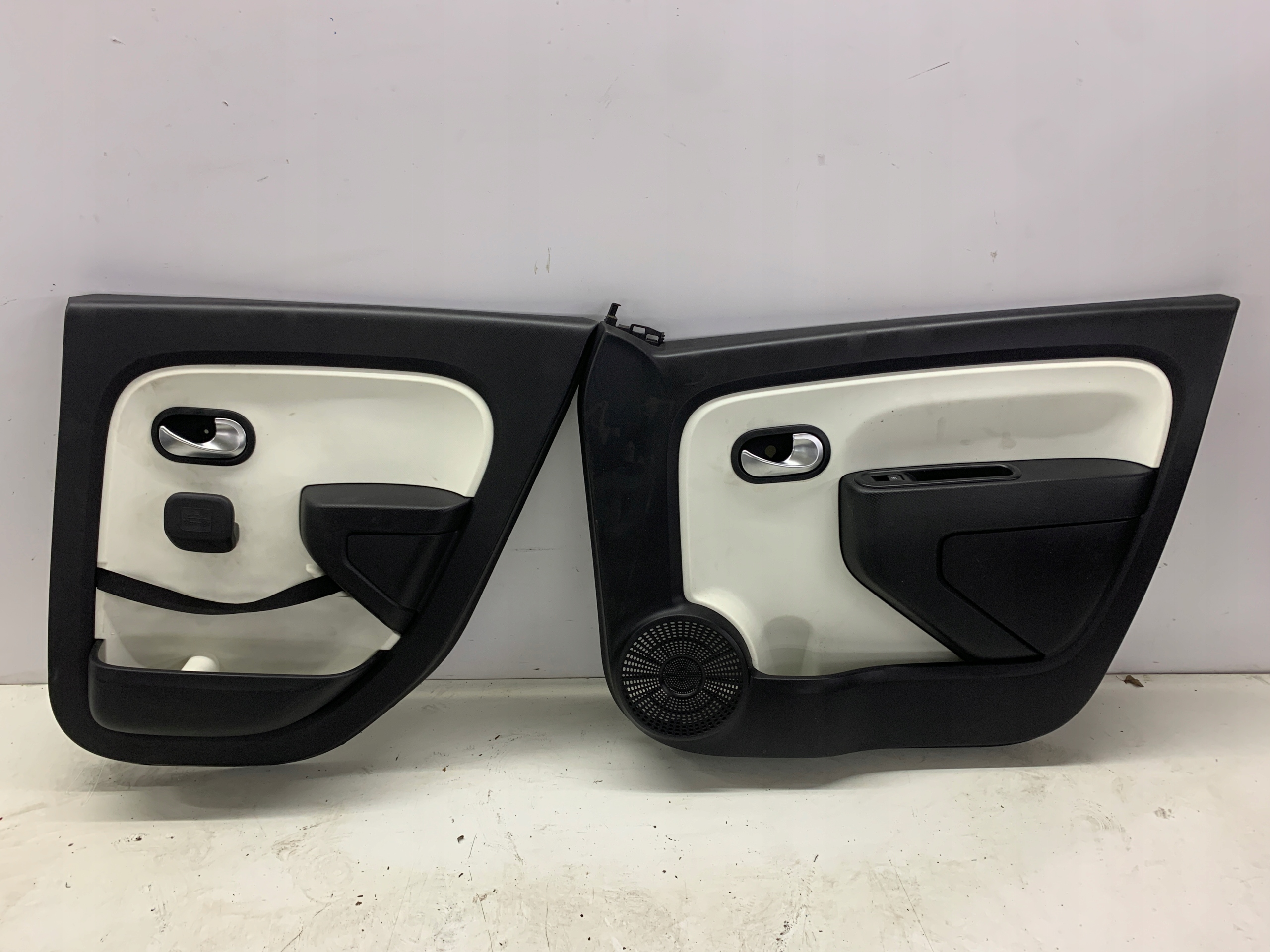 seats side inner the centre RENAULT TWINGO III (2014-2018)