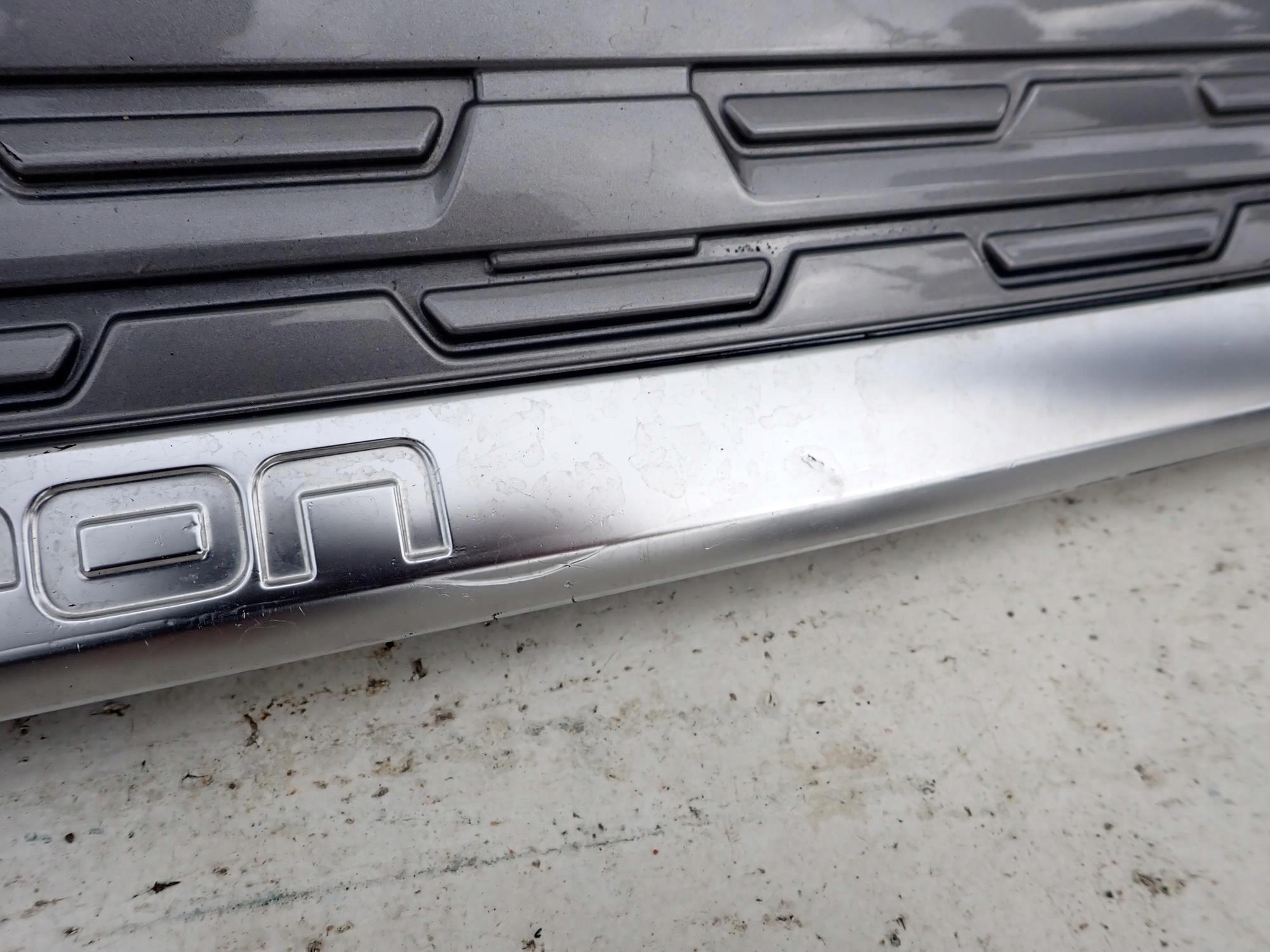 AUDI Q4 E-TRON 21-> grill grille