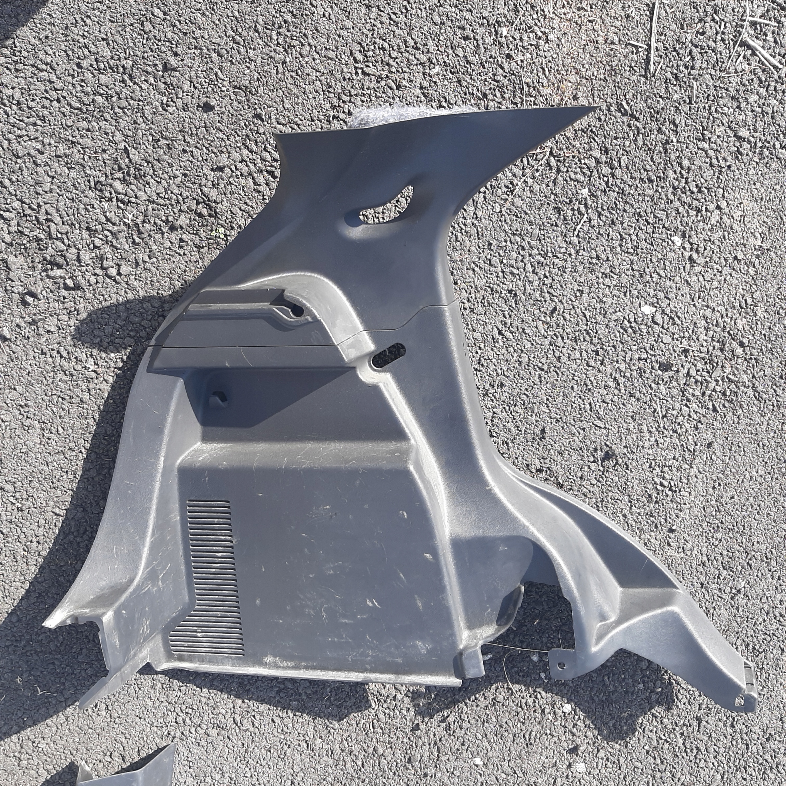 Ford KA+ LIFT 2018r boot upholstery left rear part upholstery