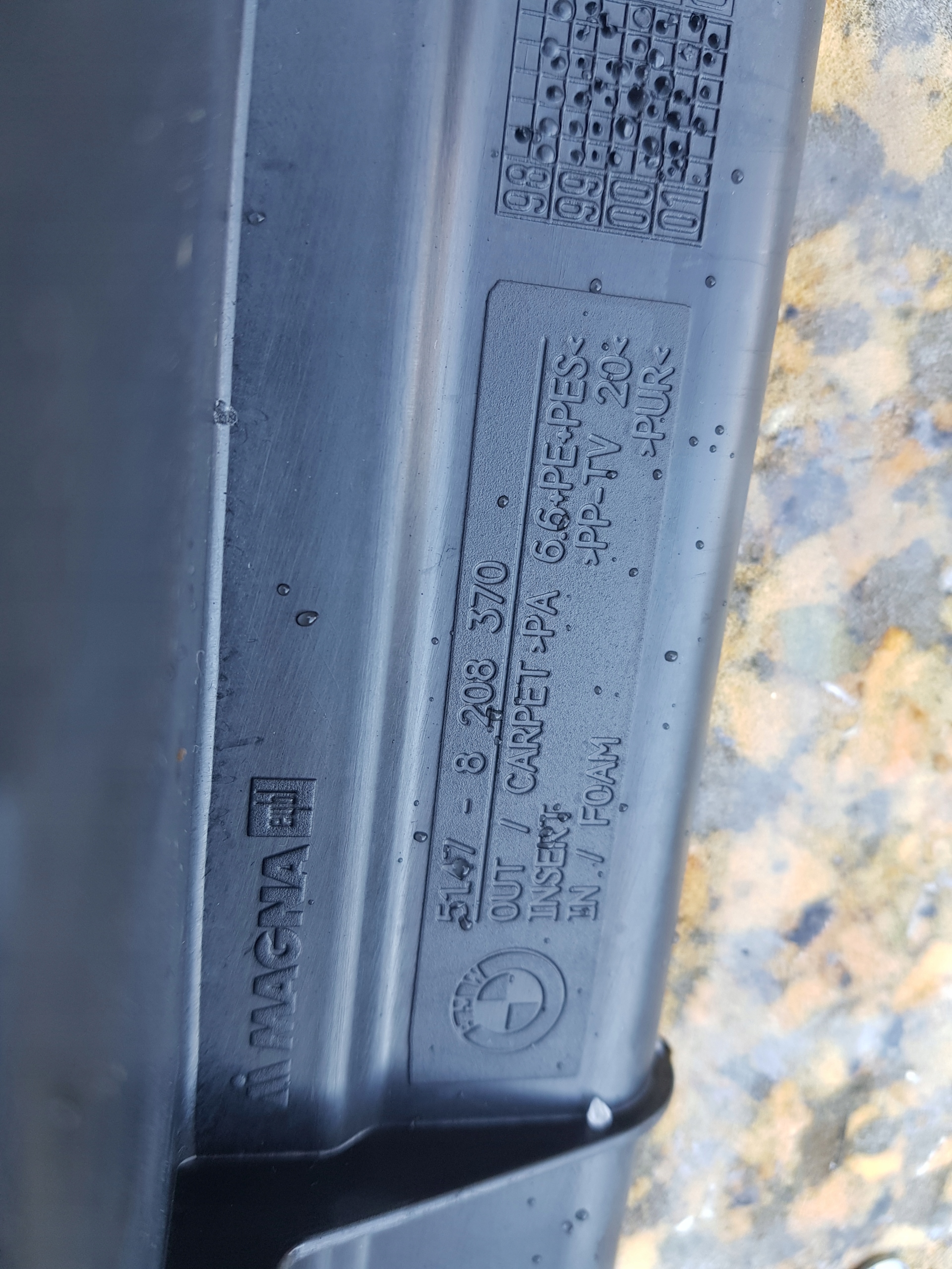 BMW E46 mats boot 8208370 LADNA