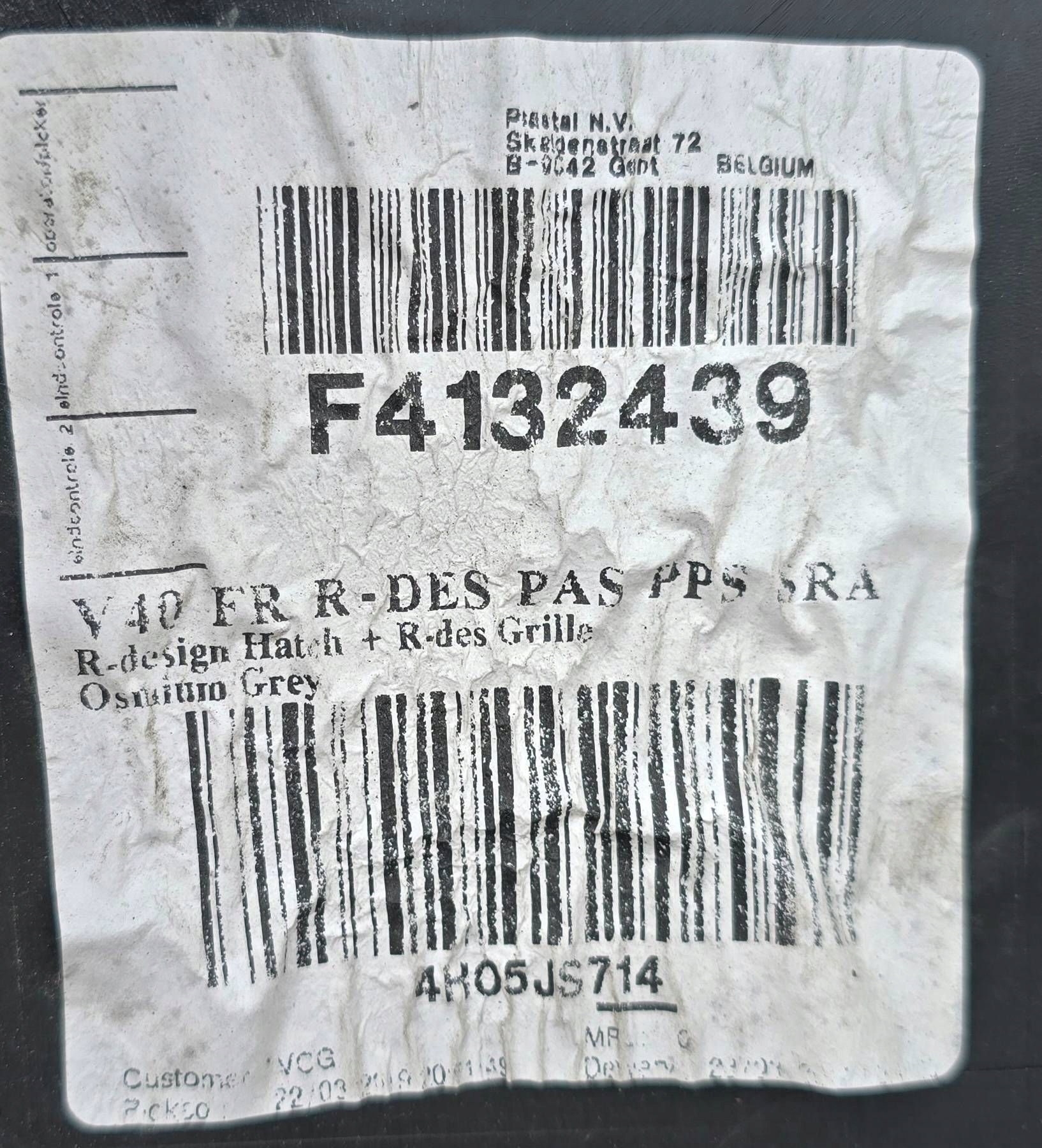 Volvo V40 predok nárazník predný