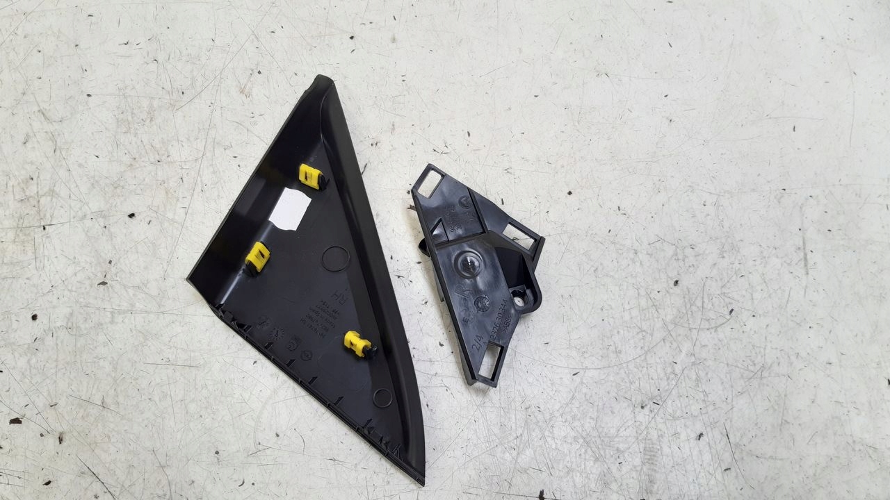 Trojkat parafango Destra Opel Corsa F