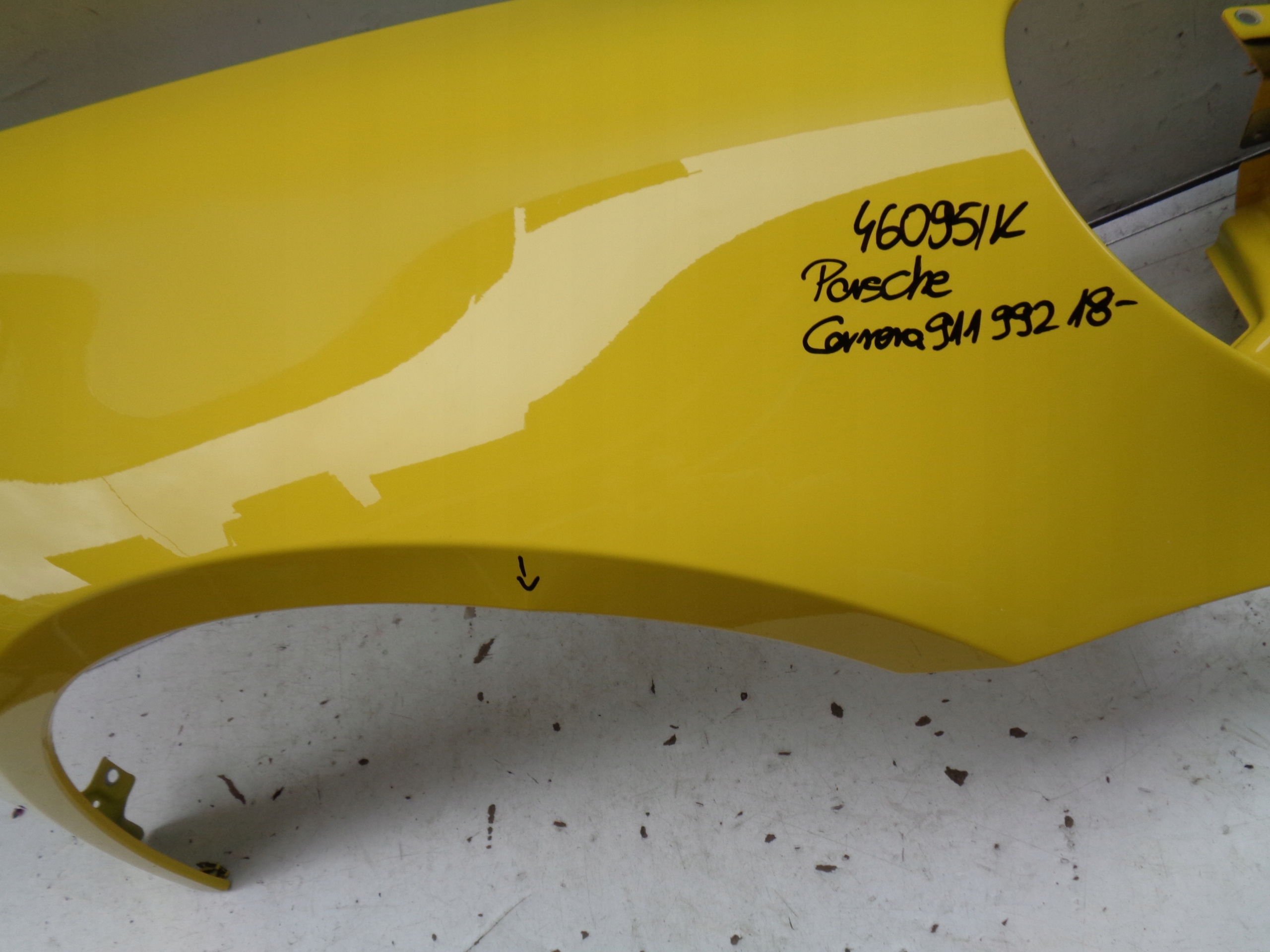 fender right front PORSCHE CARRERA 911 992 18- NR 46095