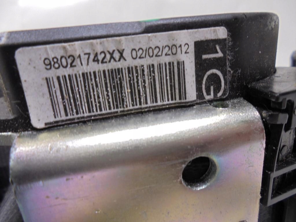 торпеда консоль UP ремни Балка европа оригинал peugeot 508 и