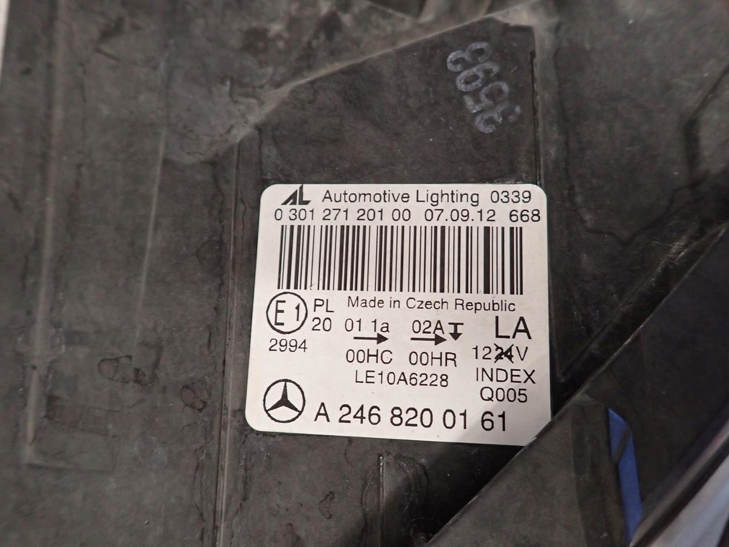 light front front left MERCEDES B-KLASA W246 2011- A2468200161