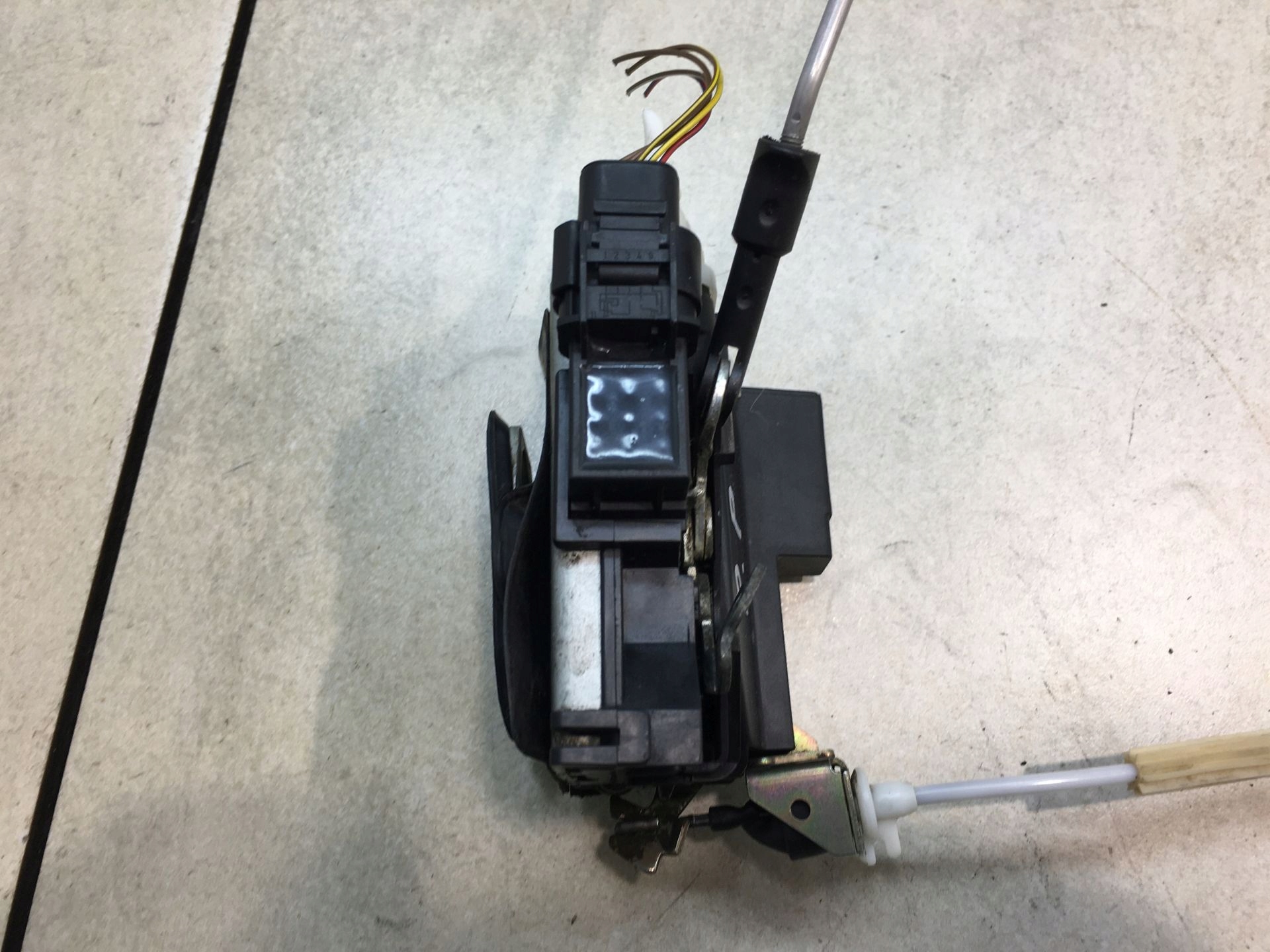 lock door right front AUDI A4 B5 FL 5 PIN