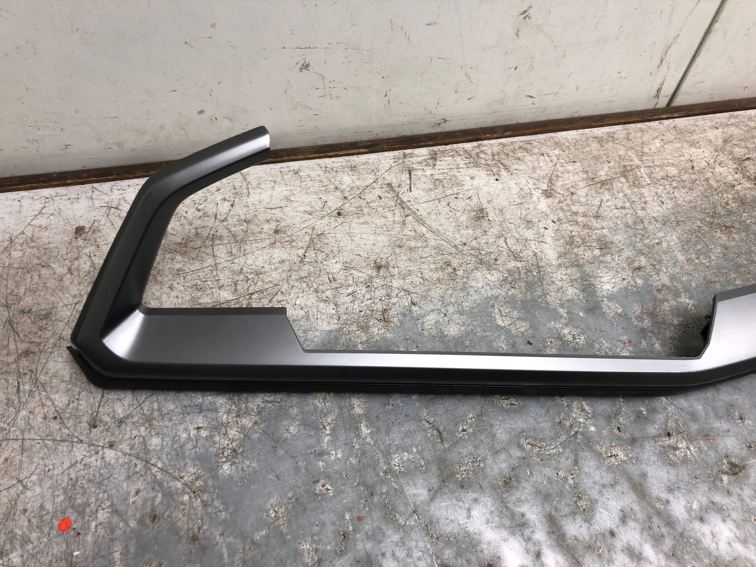 Moulage DEKOR Console AUDI Q4 E-TRON 89B853190