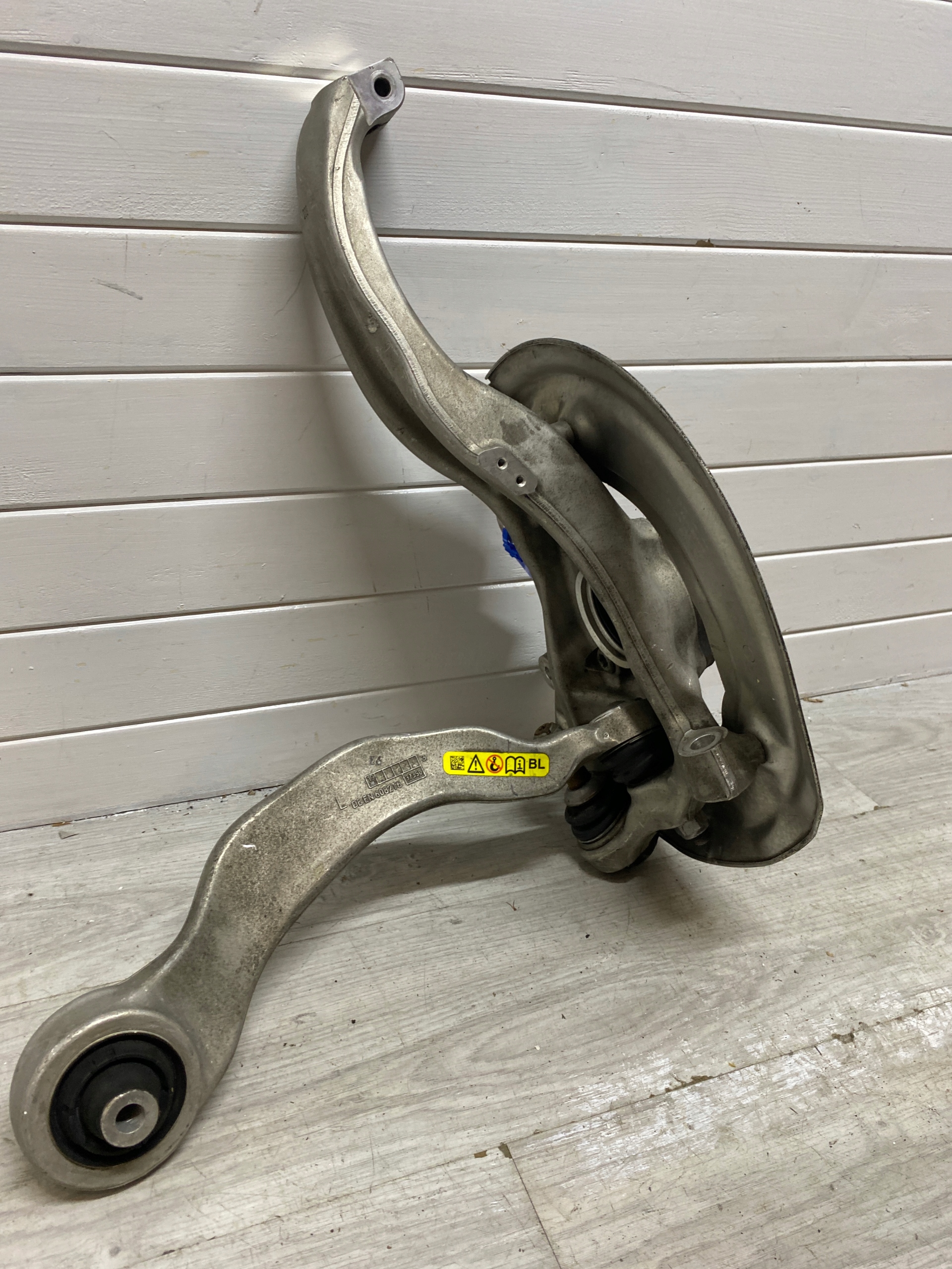 BMW G30 G31 swing left front X-DRIVE 6884385