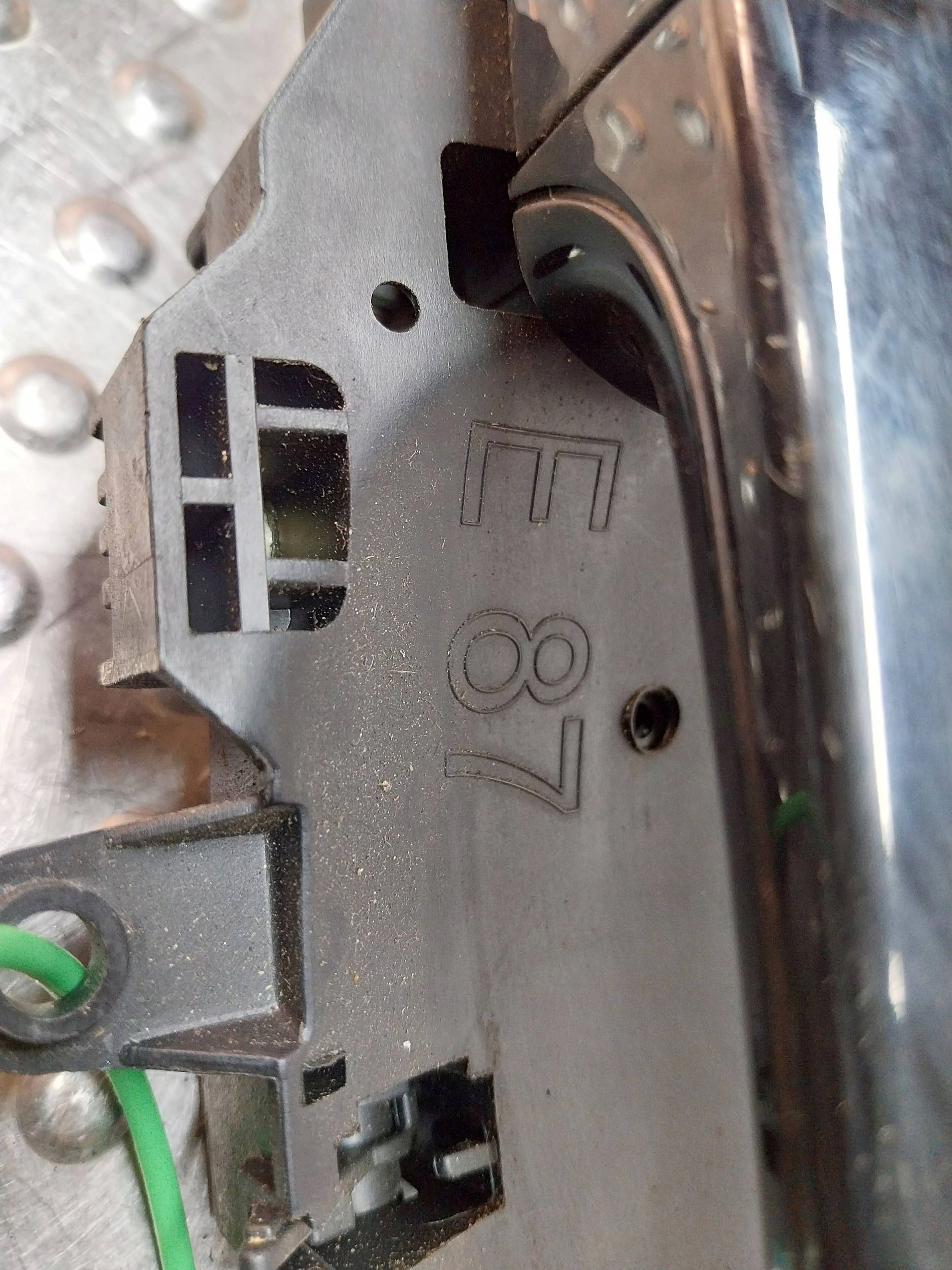 Poignée Portière Droite Arrière BMW E87