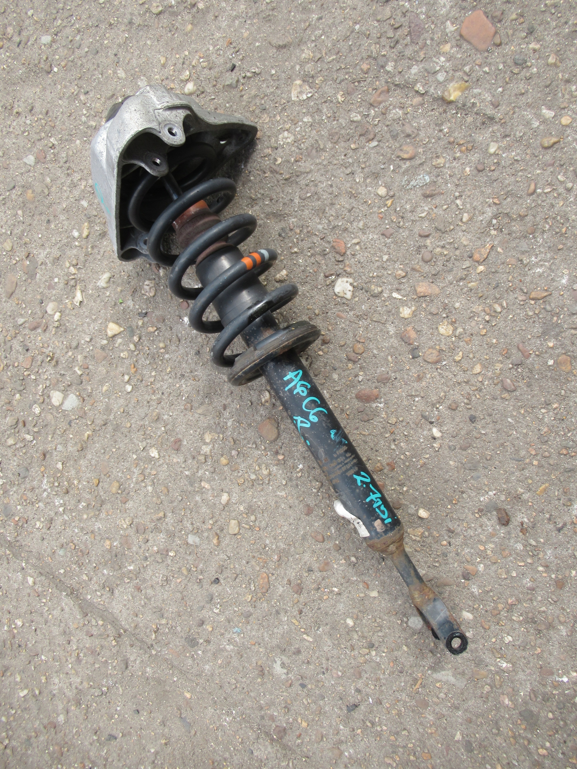 AUDI A6 C6 2.7 TDI shock absorber right front