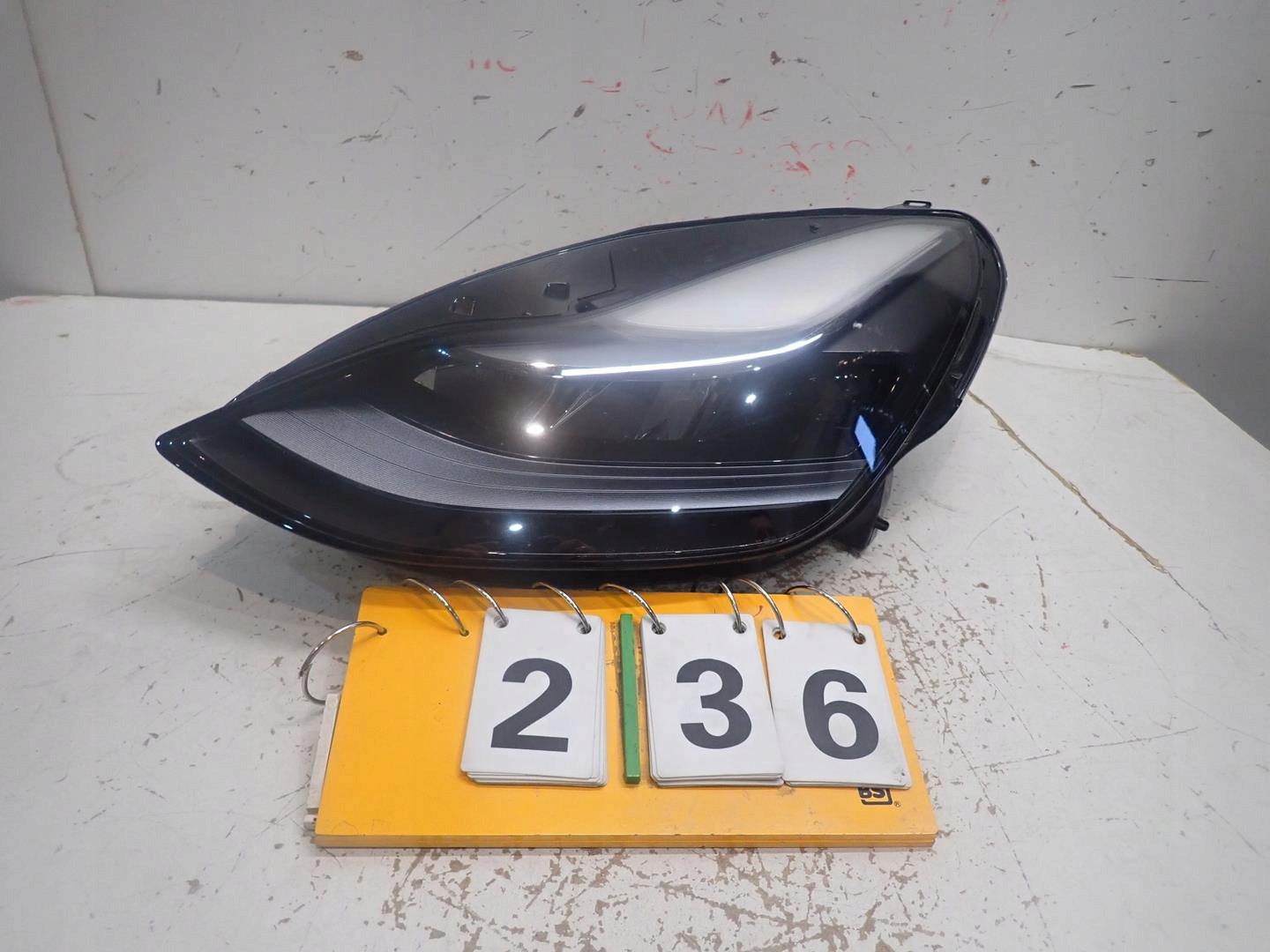 light front left TESLA 3 LIFT 2020- FULL LED
