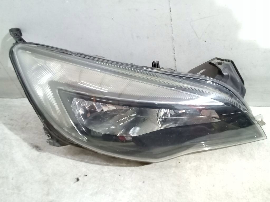 Opel Astra IV 4 J lift light right front front 13371596RH
