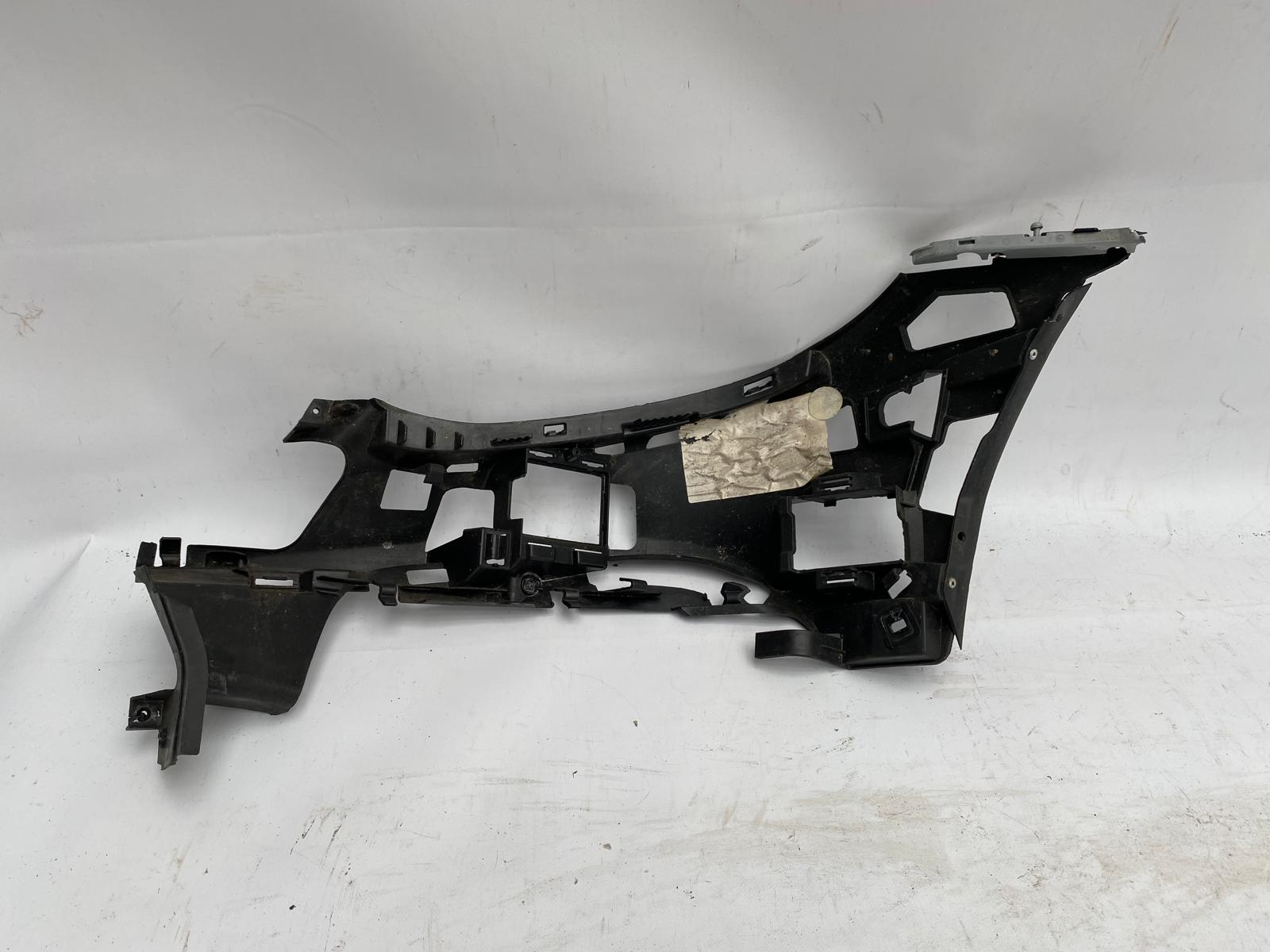 MERCEDES W213 16- pillar of a bumper front right