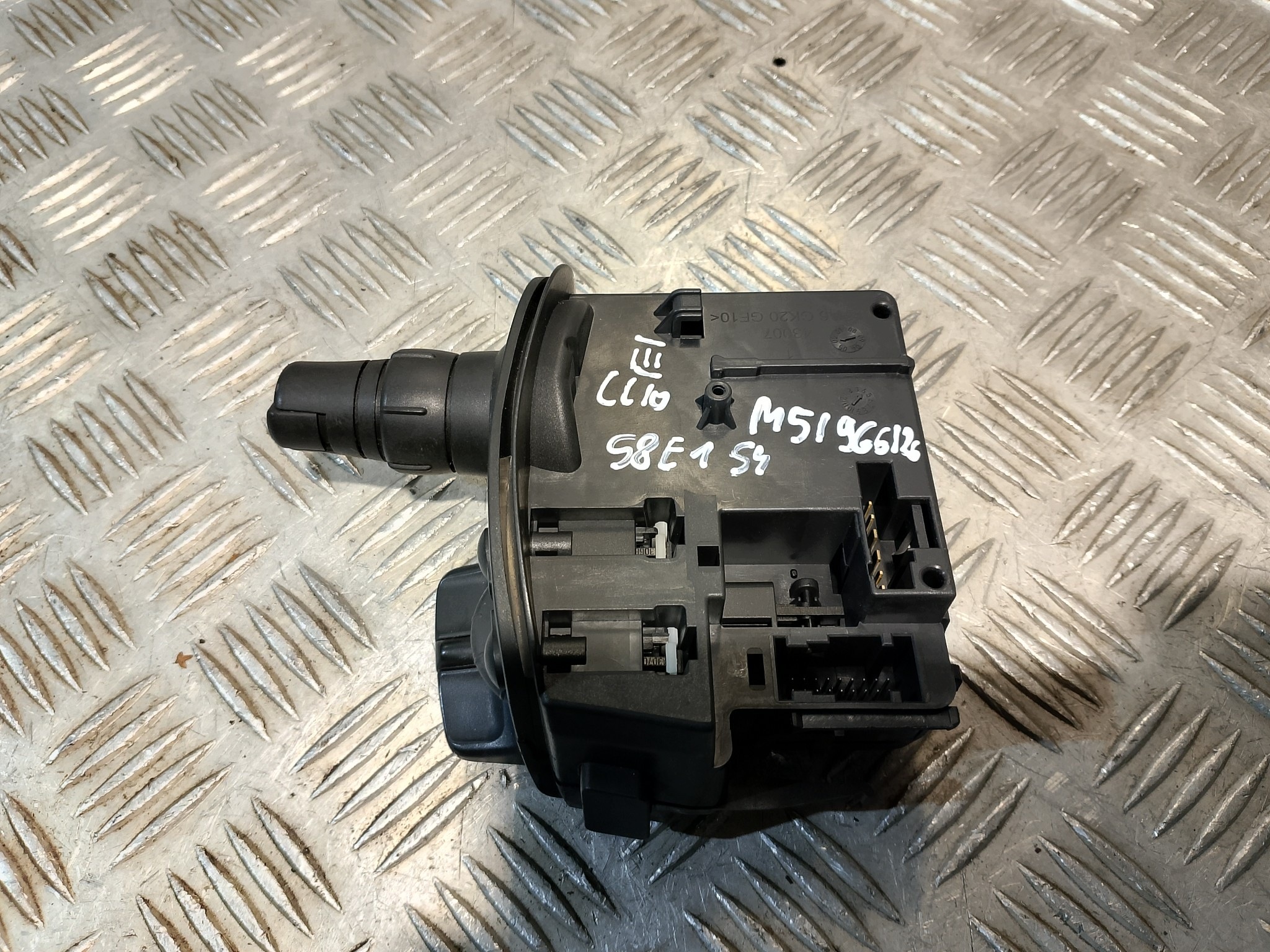 DEVIO LUCI TERGICRISTALLO TERGI RENAULT CLIO III 3 88103003176