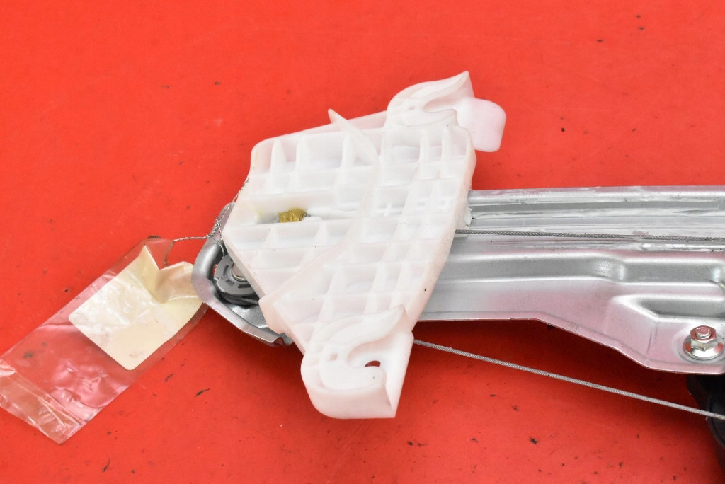 window regulator right front EU 82460R2000 KIA SPORTAGE 5 V 21-25