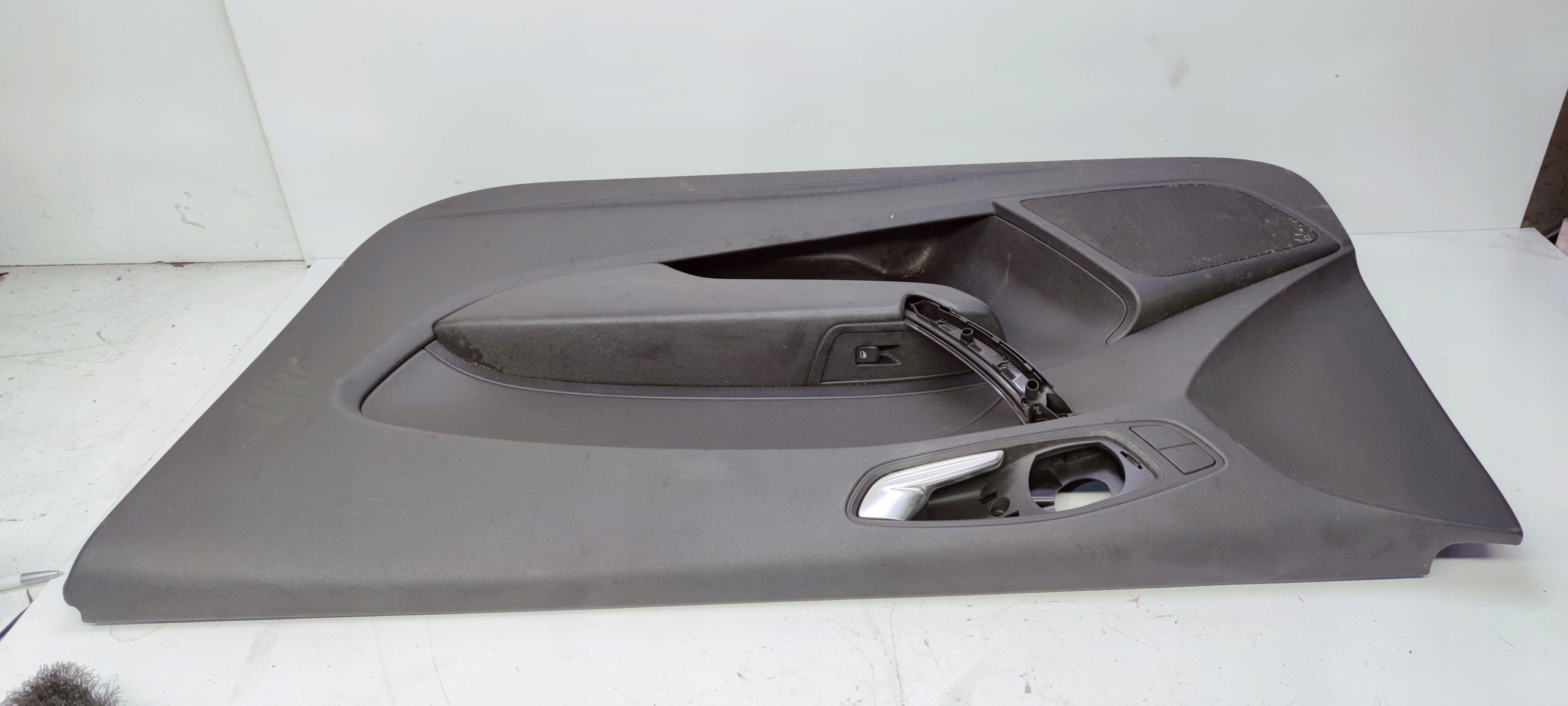 side door right front AUDI A1 3-D 8X1867106A *2