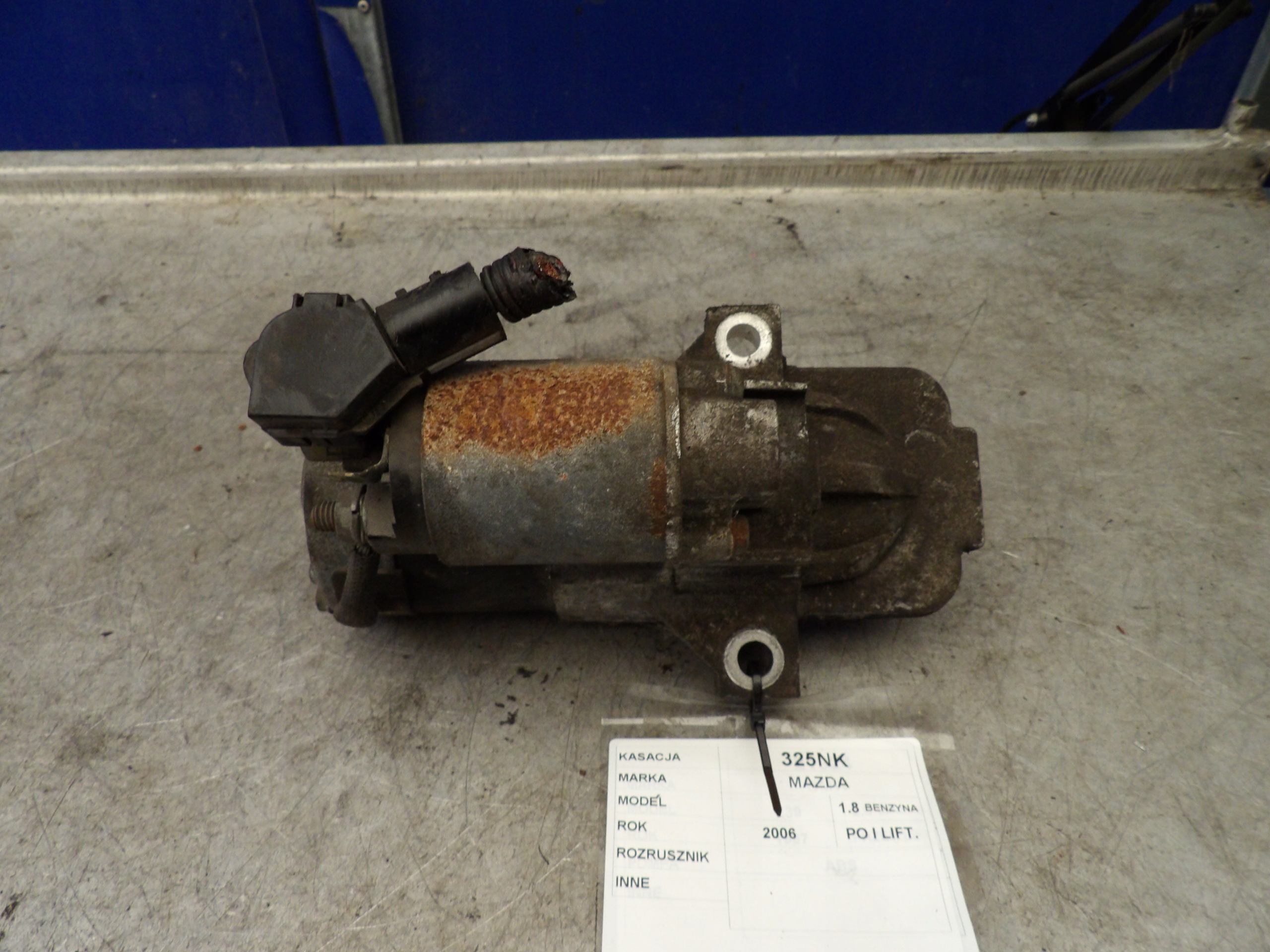 Mazda 6 1,8B starter L813 M000T90981