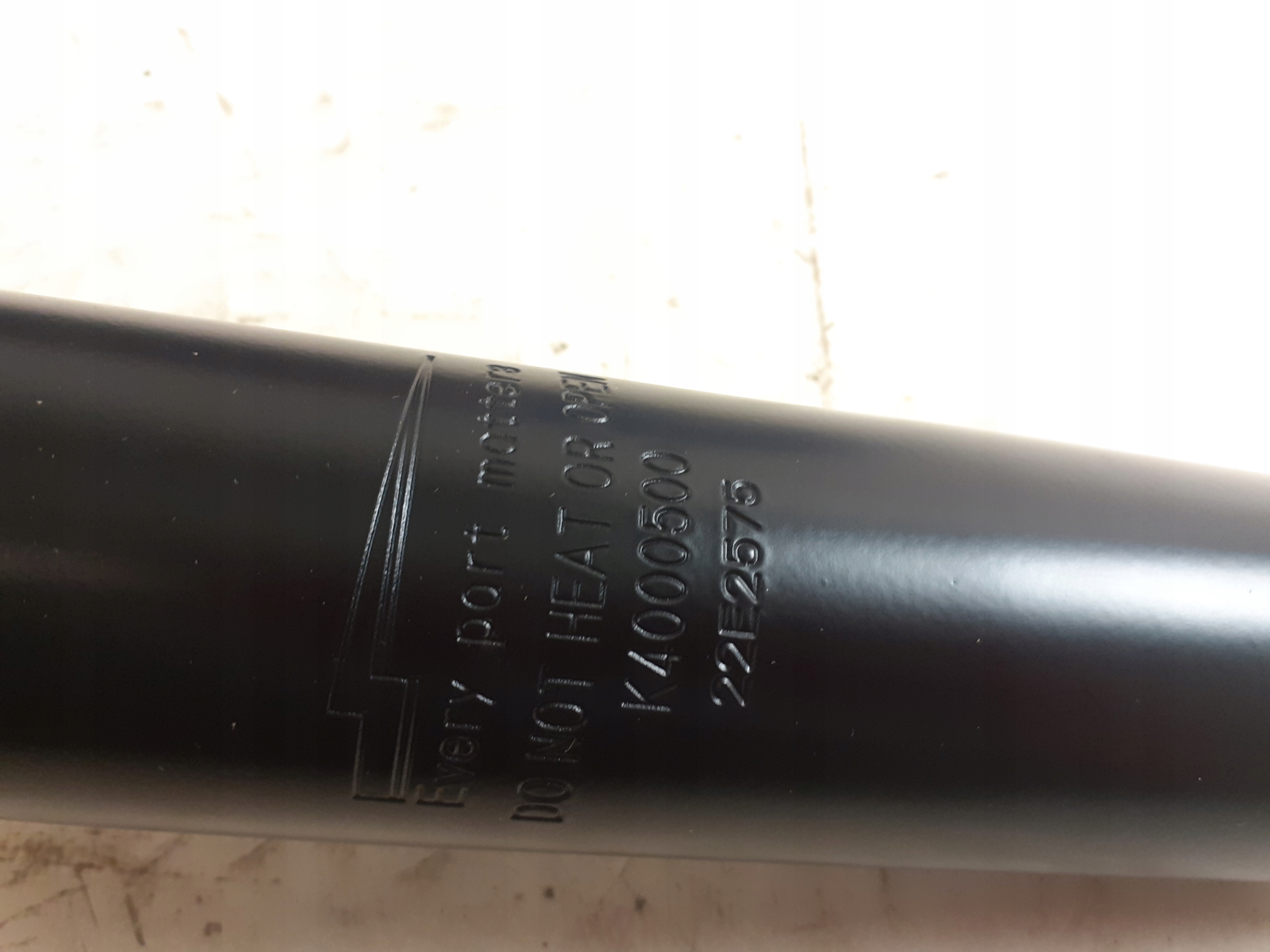 shock absorber front VW PASSAT B6 2.0TDI