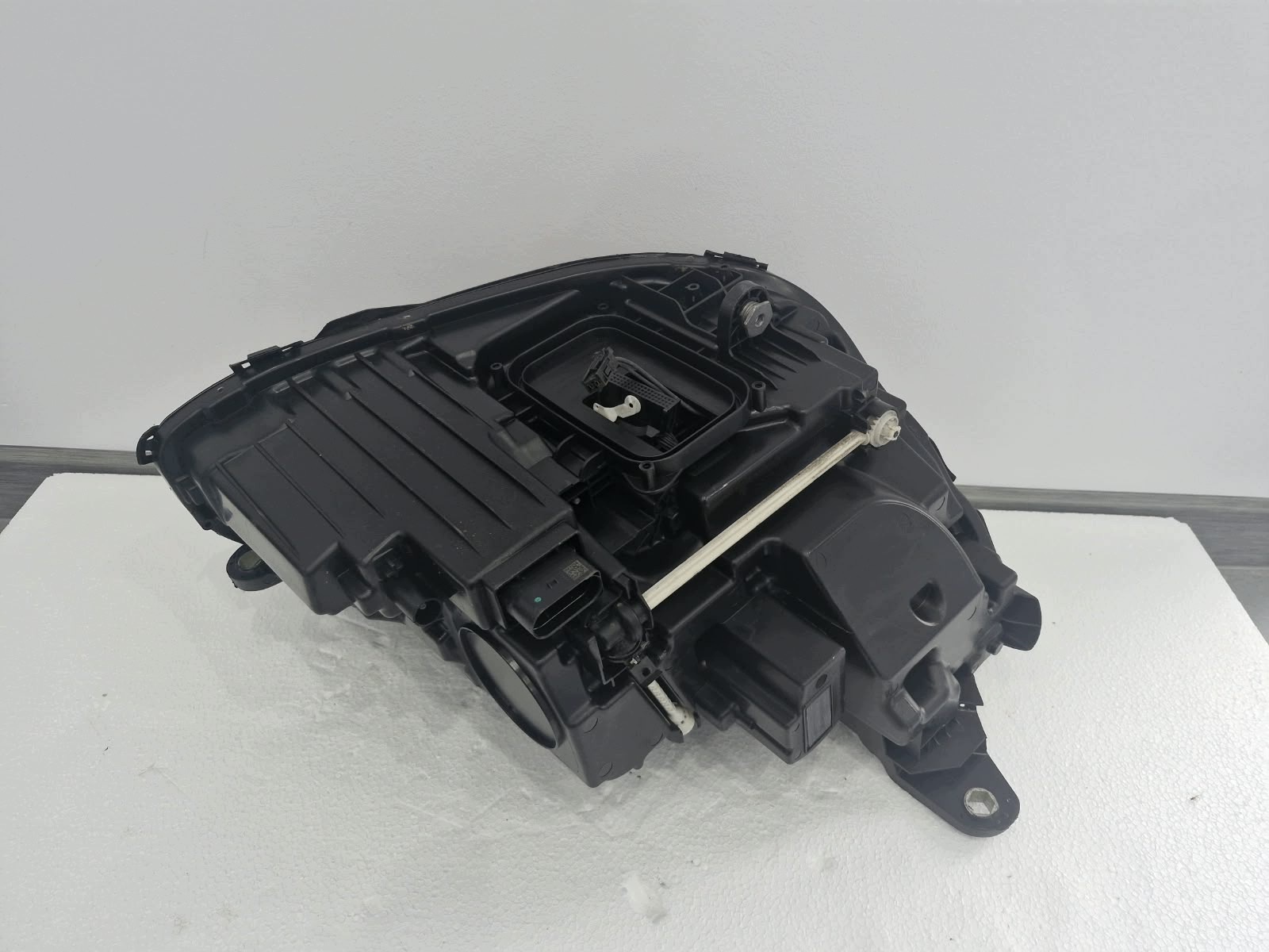 light left Mercedes E Klasa W213 FULL LED HIGH Performance