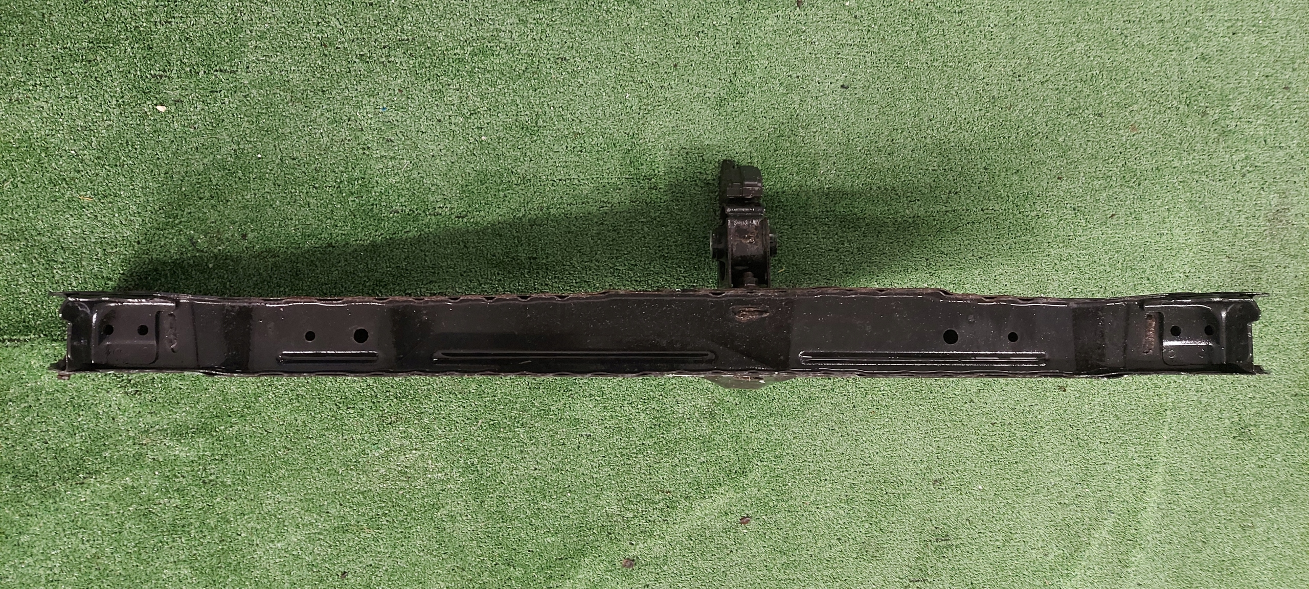 sider below engine TOYOTA PRIUS III 09-15