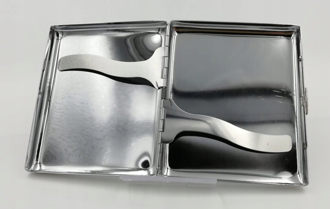 Zestaw upominkowy papierośnica zapalniczka Polska Marka inna marka