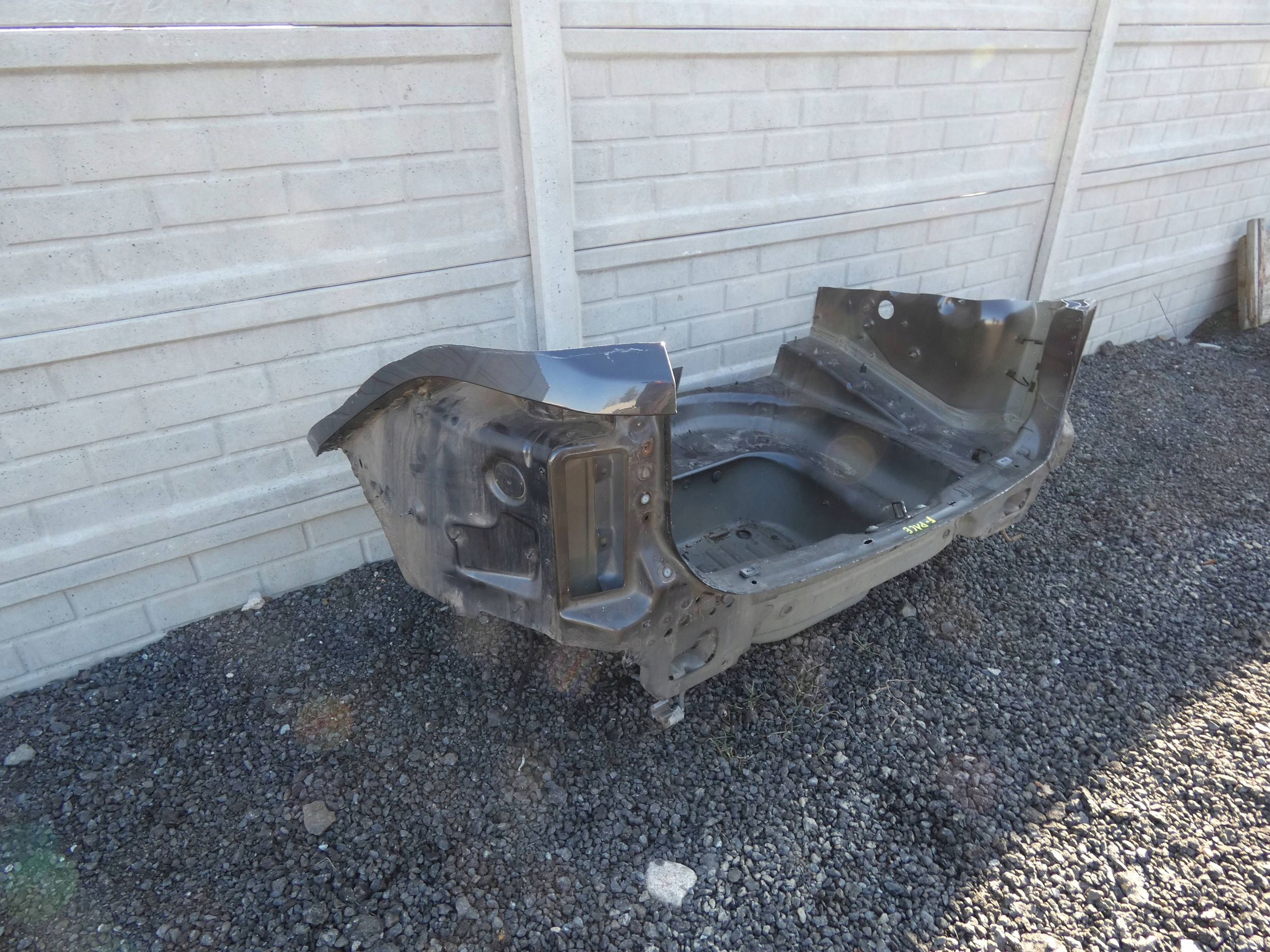 JAGUAR F-PACE X761 sump rear panel quarter pillar rear part