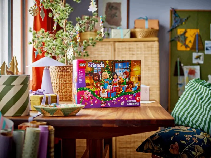 Адвент-календарь LEGO Friends 2025, 5 мини-кукол, 5 зверюшек и аксессуары, от 6 лет — фото 2