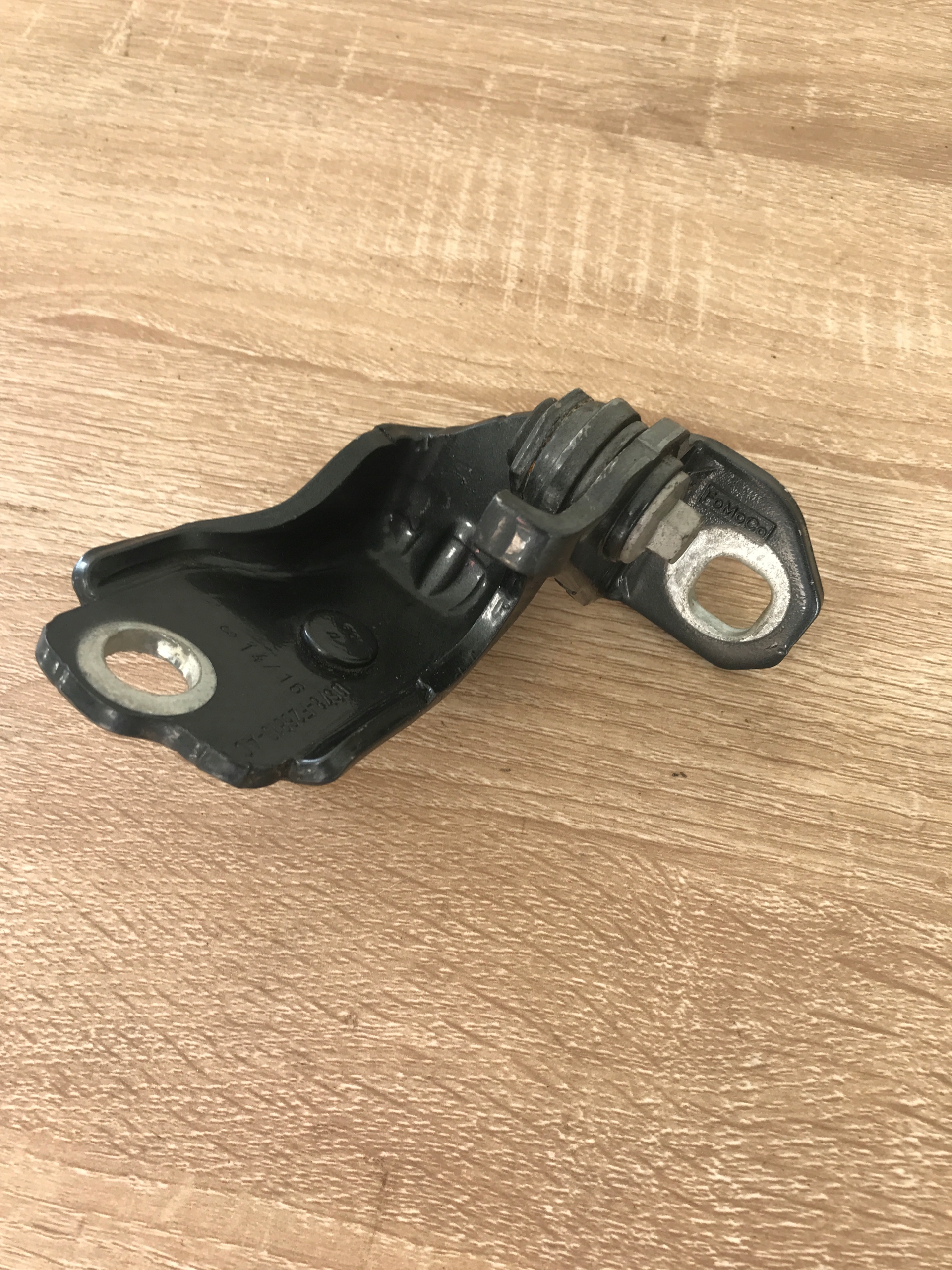 hinge door left lower rear part FORD MONDEO MK5