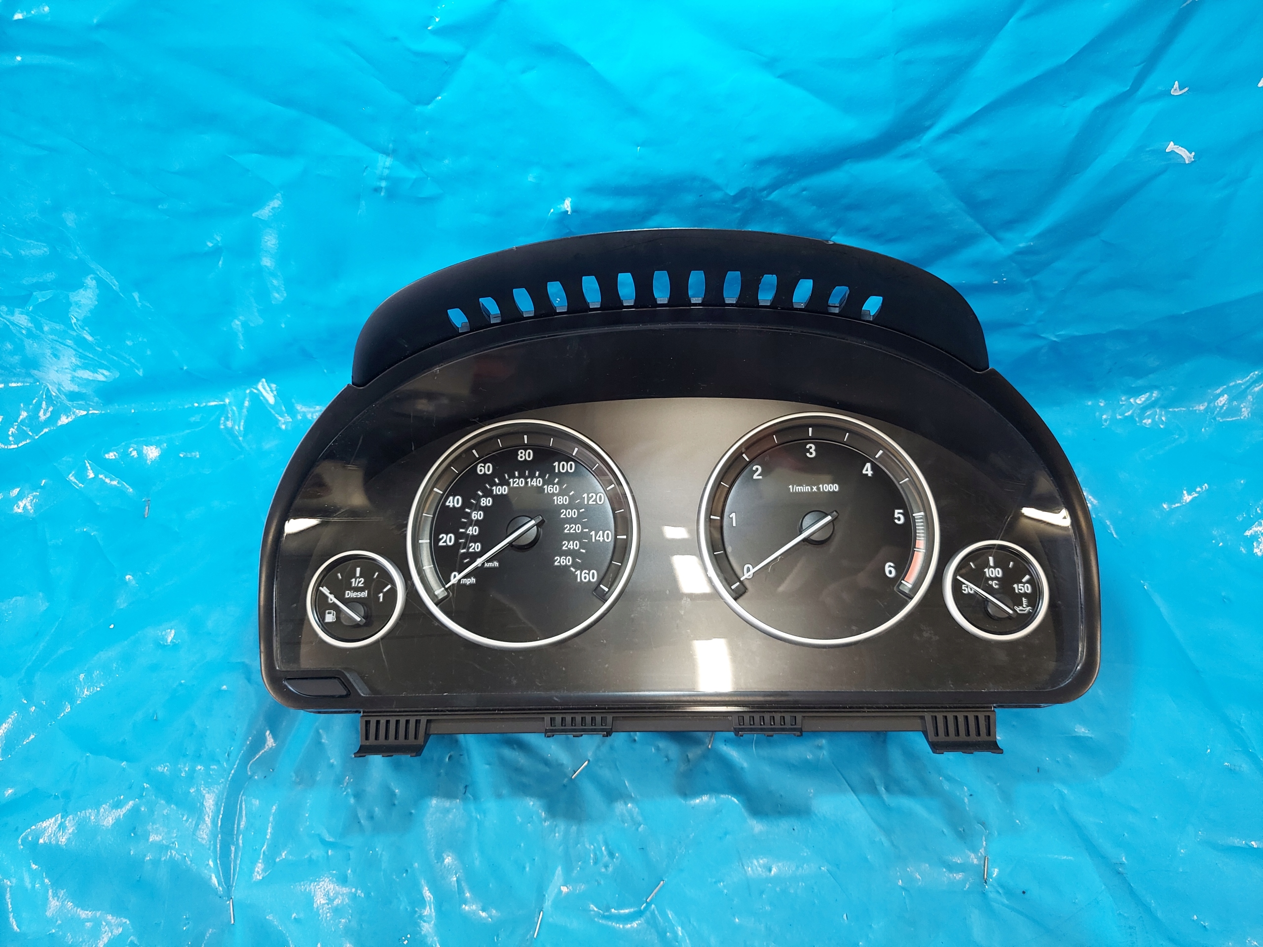 dials clock BMW 5 F10 2.0 D 2012 R 25811511 UK