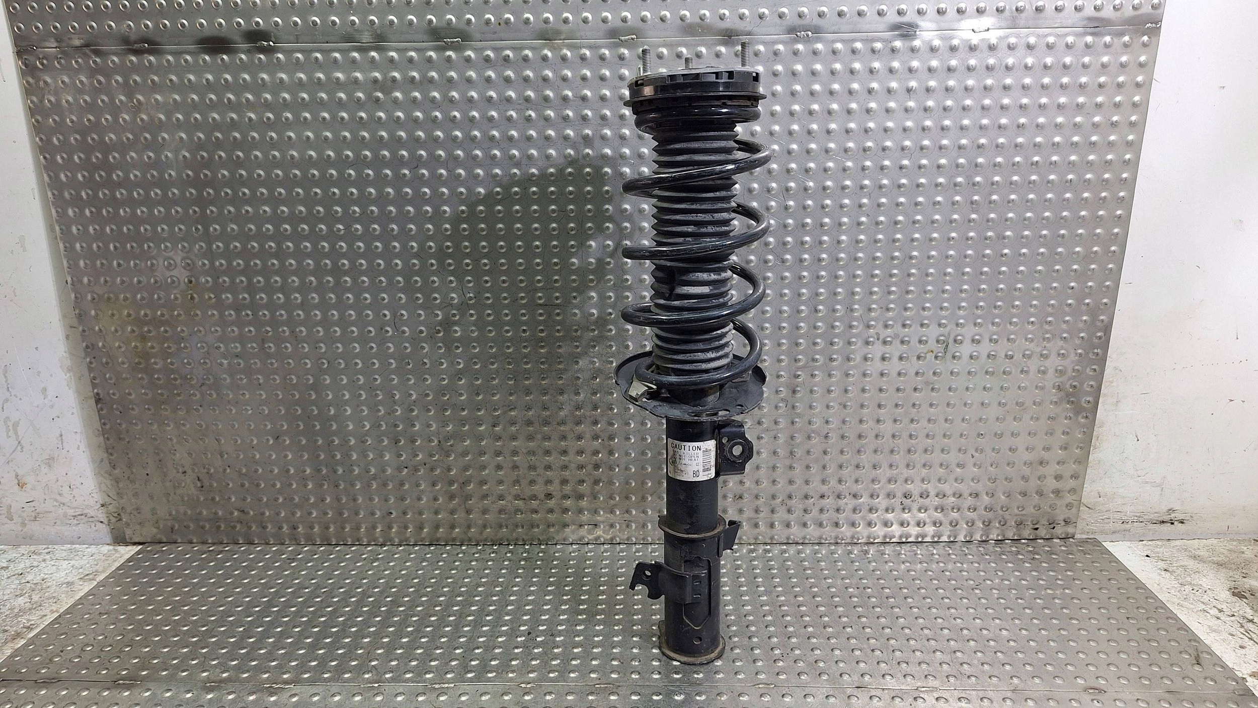 shock absorber right front L1TC-18045-BD FORD PUMA MK2