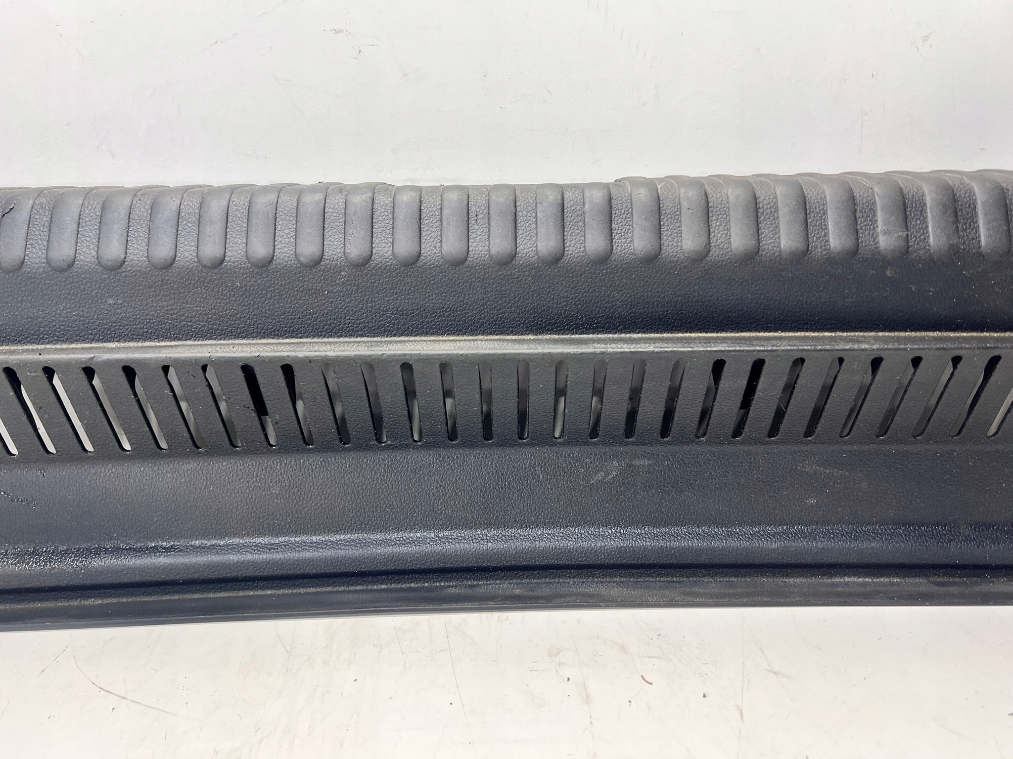 cap supports rear part boot VW TIGUAN 5N0863459
