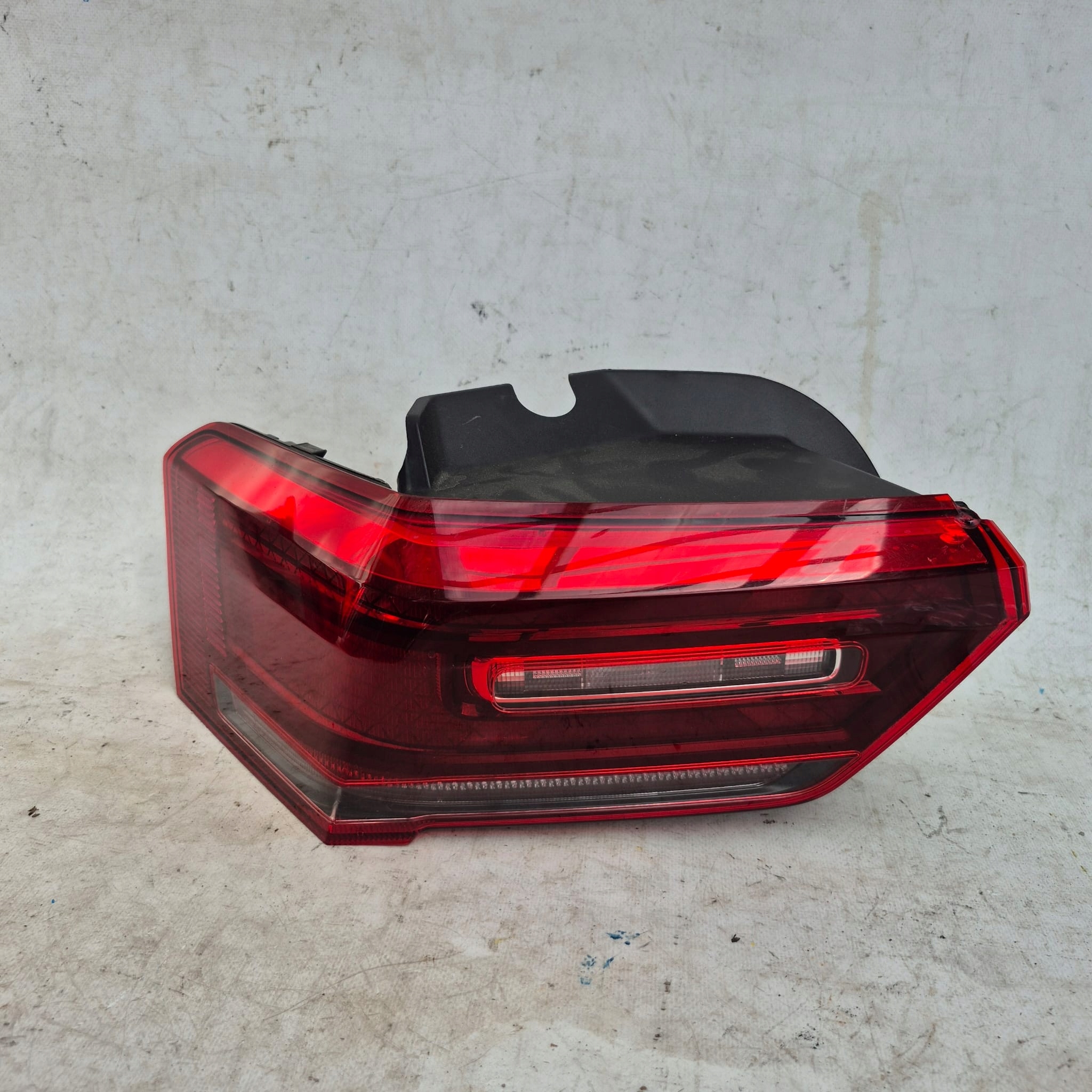 VW ID3 ID.3 19- light left rear part rear