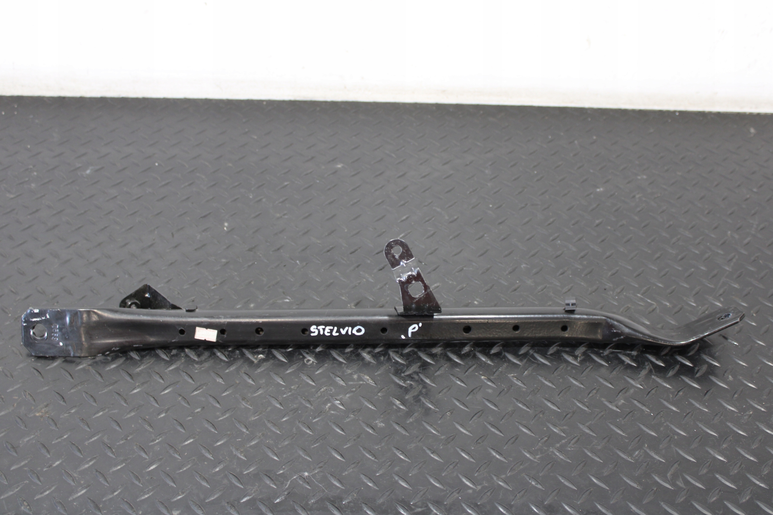 sider brace right ALFA ROMEO STELVIO