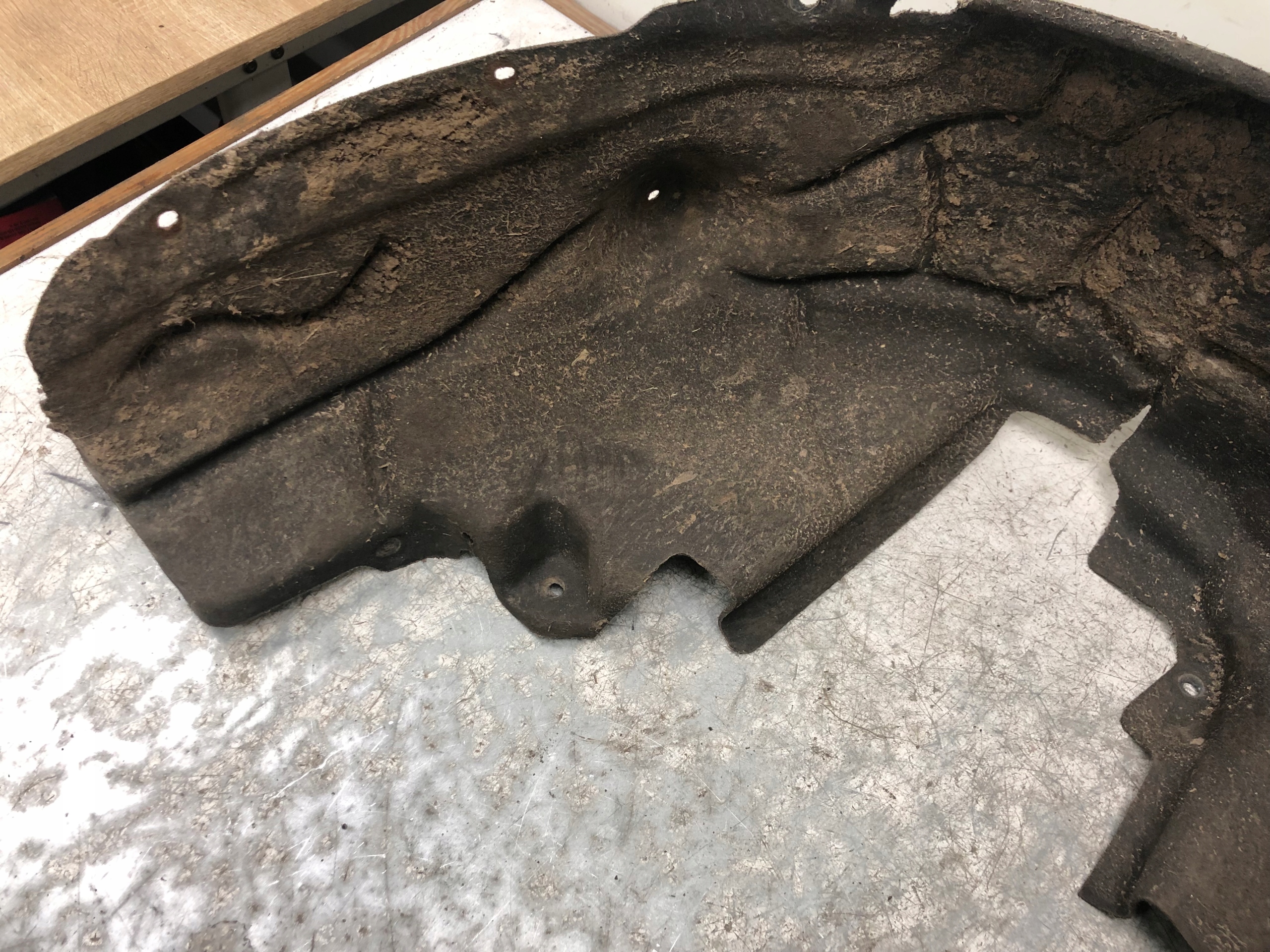 mudguard right rear part SEAT LEON III HB
