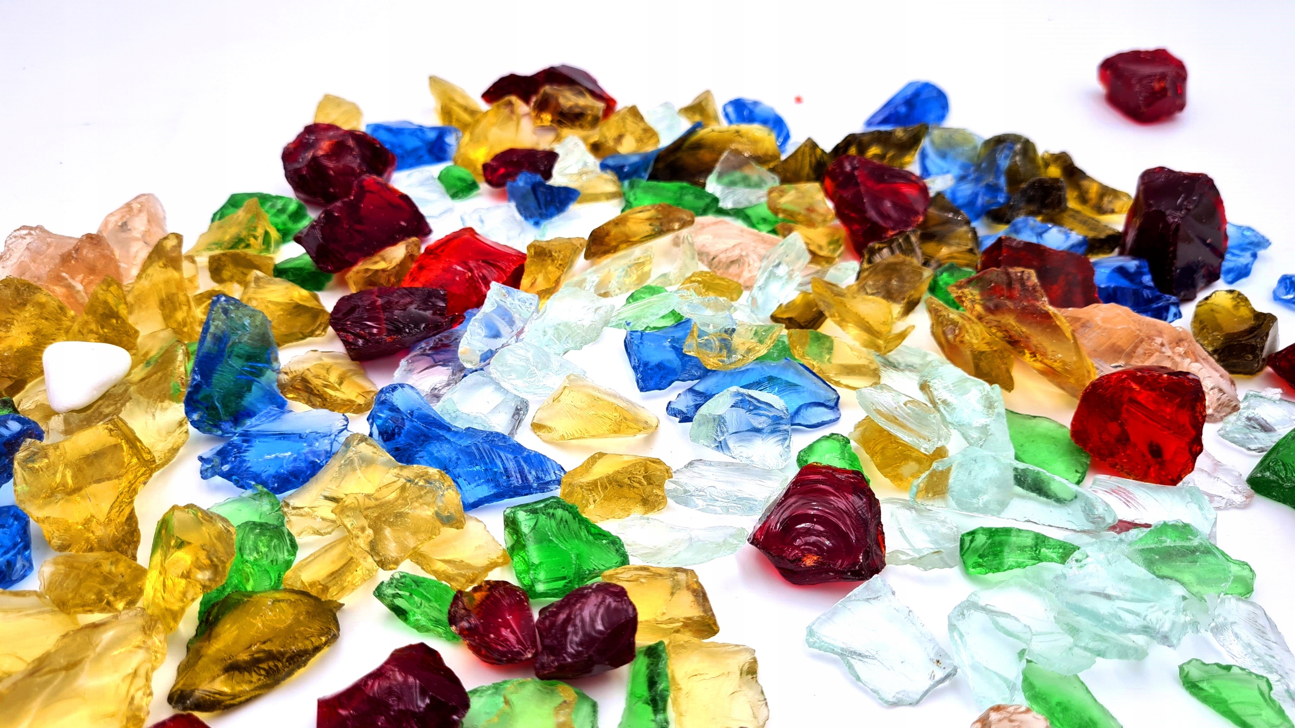 SZKŁO DEKORACYJNE MIX KOLOR grys szklany ozdoba wnętrza 5kg 2-3cm