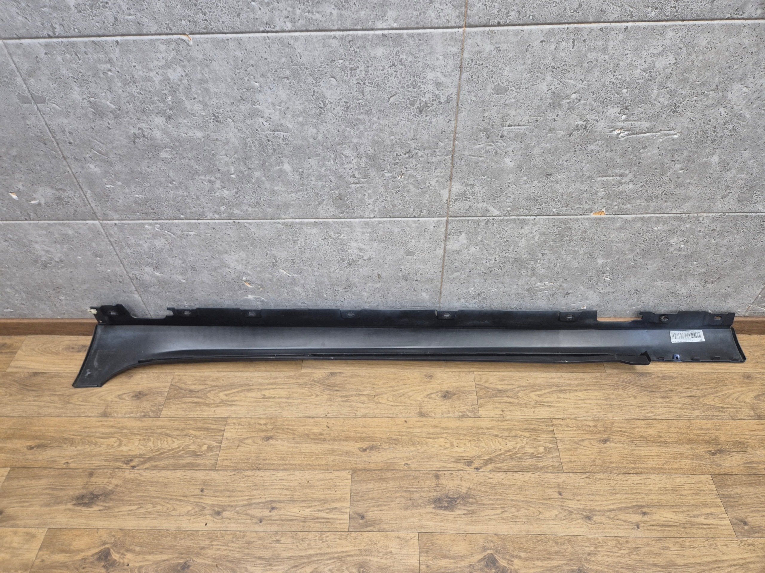 BMW 6 F06 right threshold moulding threshold m-packet W colour A76 8052654