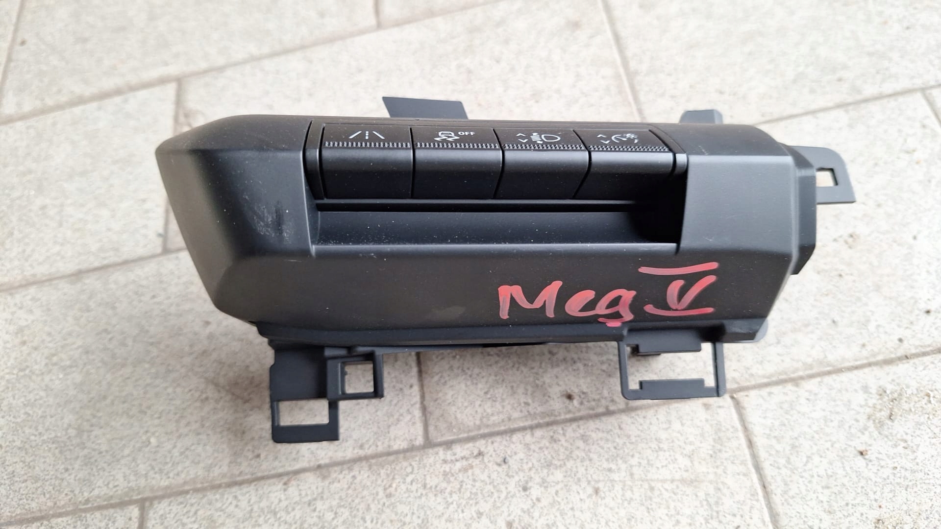 PANEL button switch RENAULT MEGANE V 252731892R 684109099R