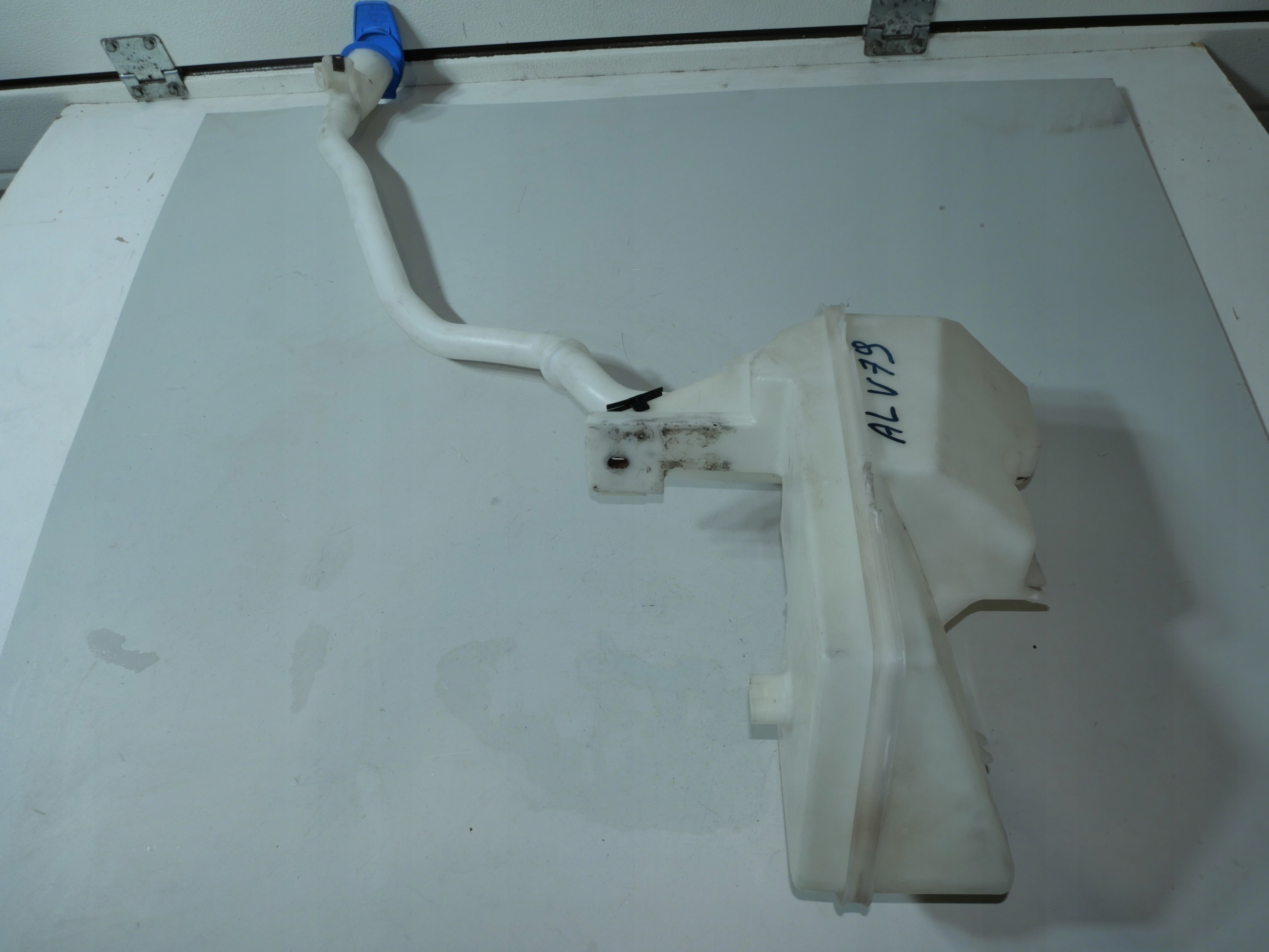 Behälter Spritzdüse VW T5 T6 7E0955453B