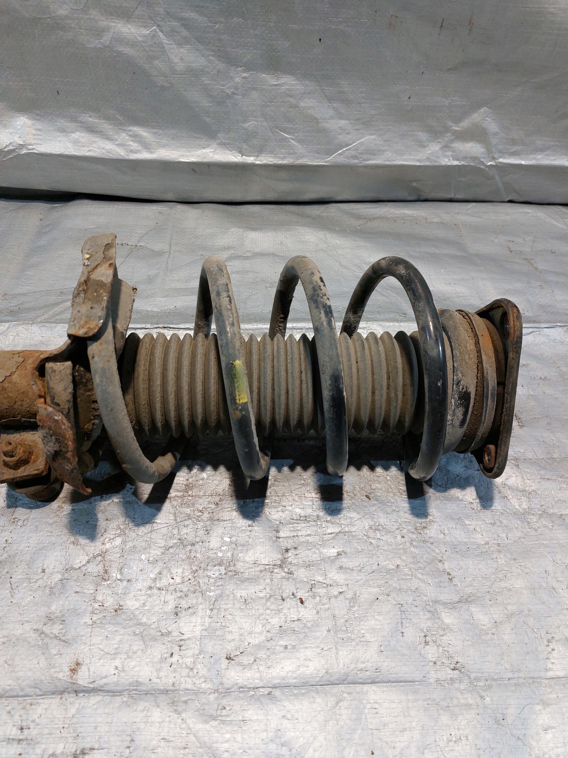 shock absorber spring left front MAZDA 5 and 1.8 16V