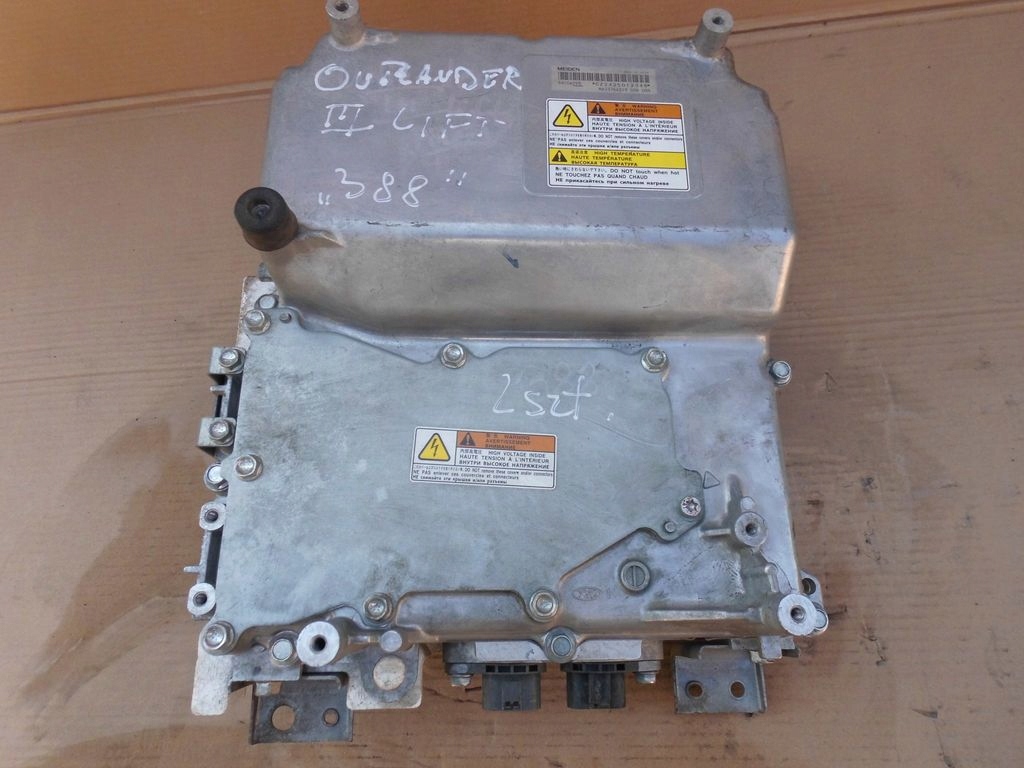 Mitsubishi Outlander III konwerter przetwornica