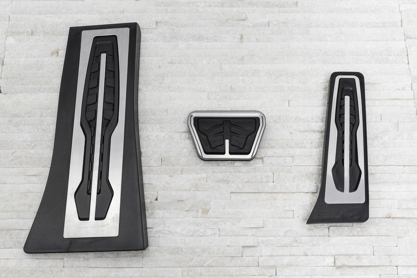 BMW X5 F15 2013-2018 NAKŁADKI NA PEDAŁY NAKŁADANE Waga produktu z opakowaniem jednostkowym 1 kg